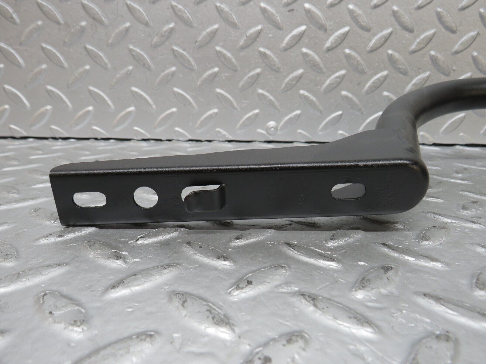 36316 Mercedes-Benz W126 420SE Trunk Hinge Left Side