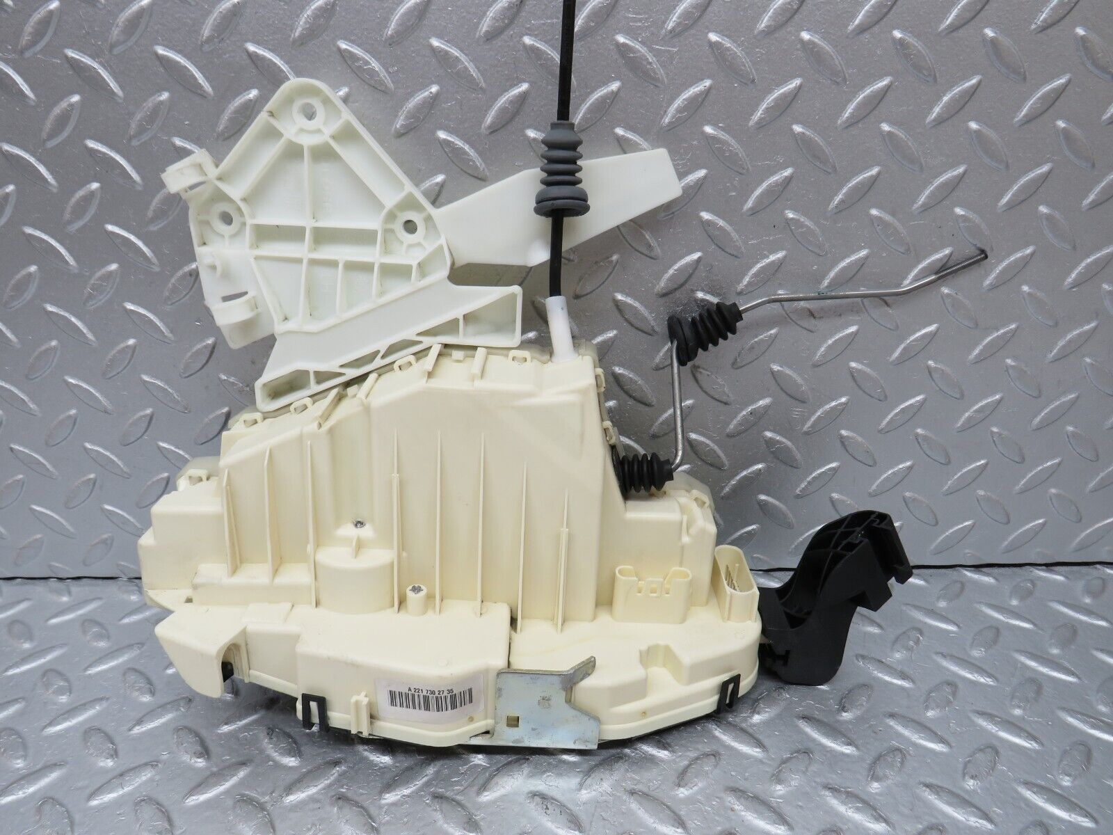 35237 Mercedes-Benz W221 Rear Left Door Lock Mechanism 2217302735