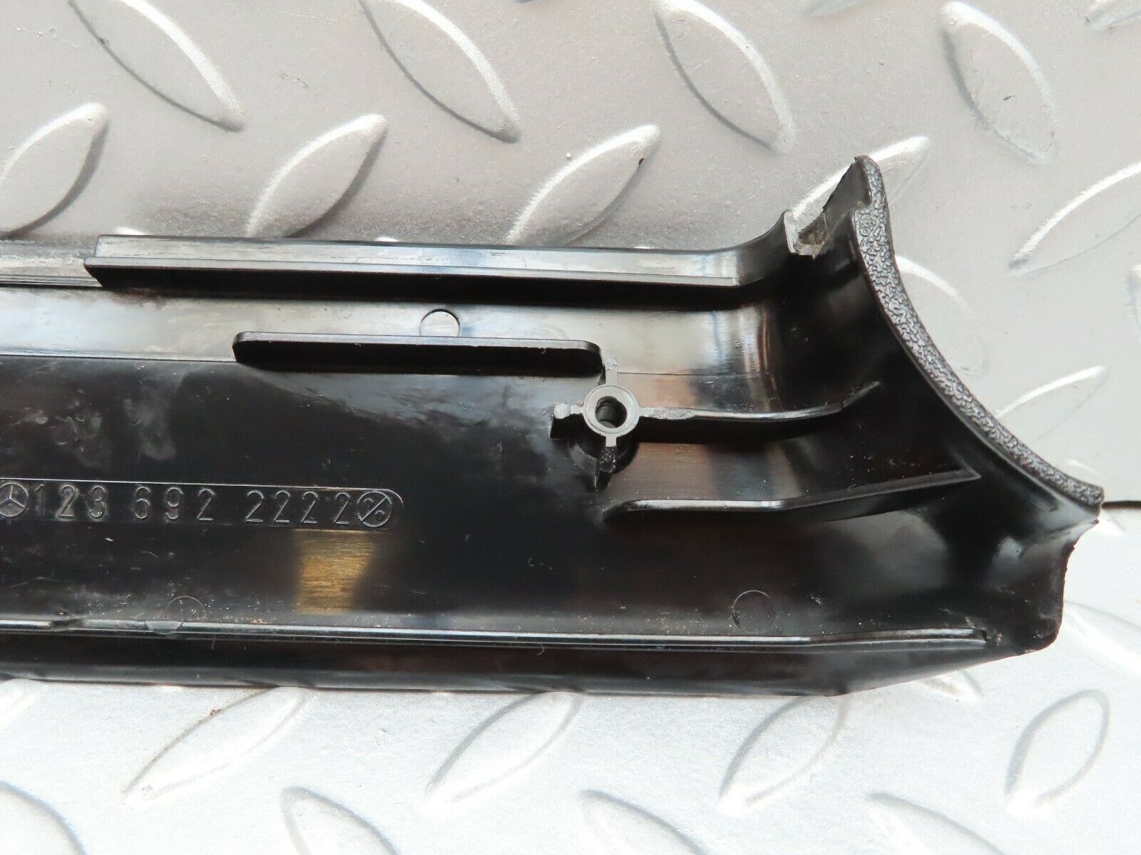 3757 Mercedes-Benz S123 200T Wagon B Pillar Lower Cover Trim Right 1236922222