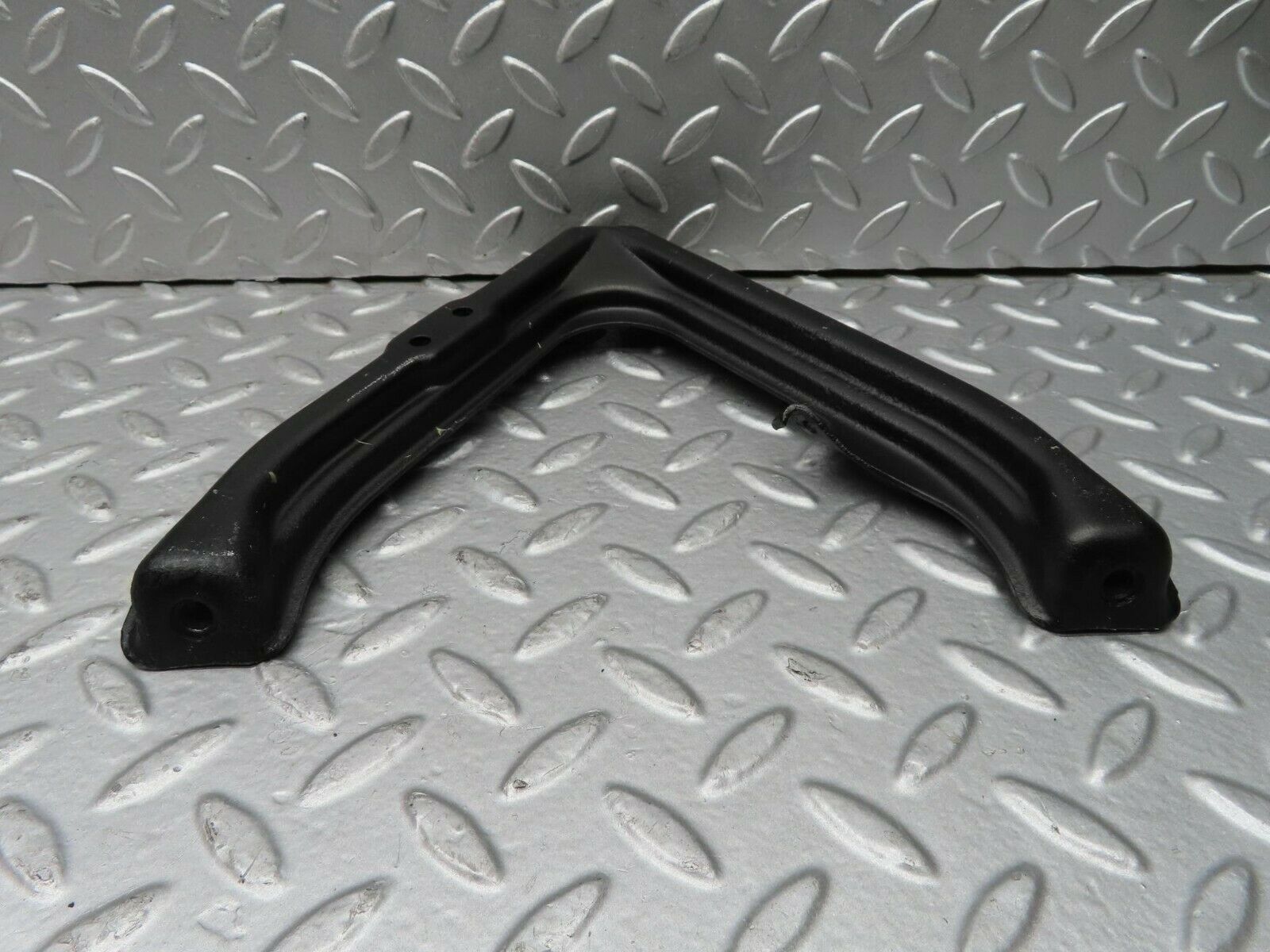 15265 Mercedes-Benz W123 230E Air Intake Manifold Bracket