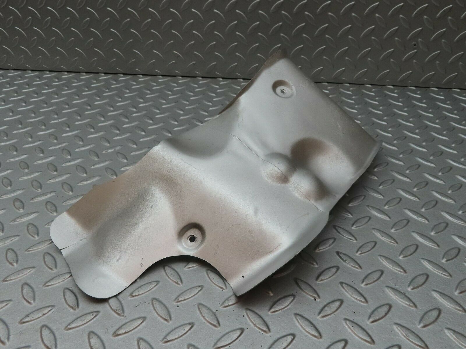 4247 Mercedes-Benz V123 240D LWB Exhaust Heat Shield