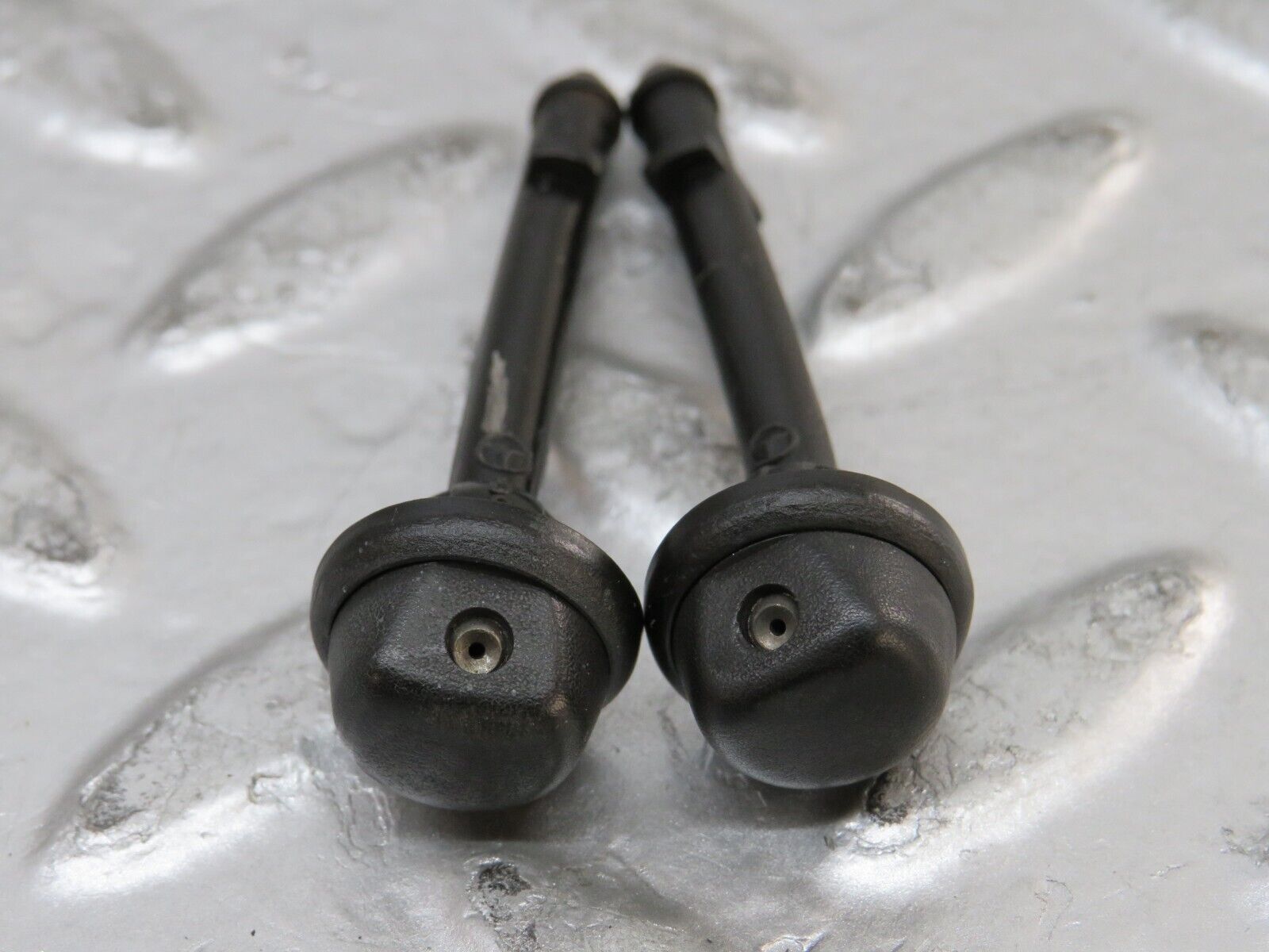 27057 Mercedes-Benz W123 280E Windscreen Washer Nozzle Pair