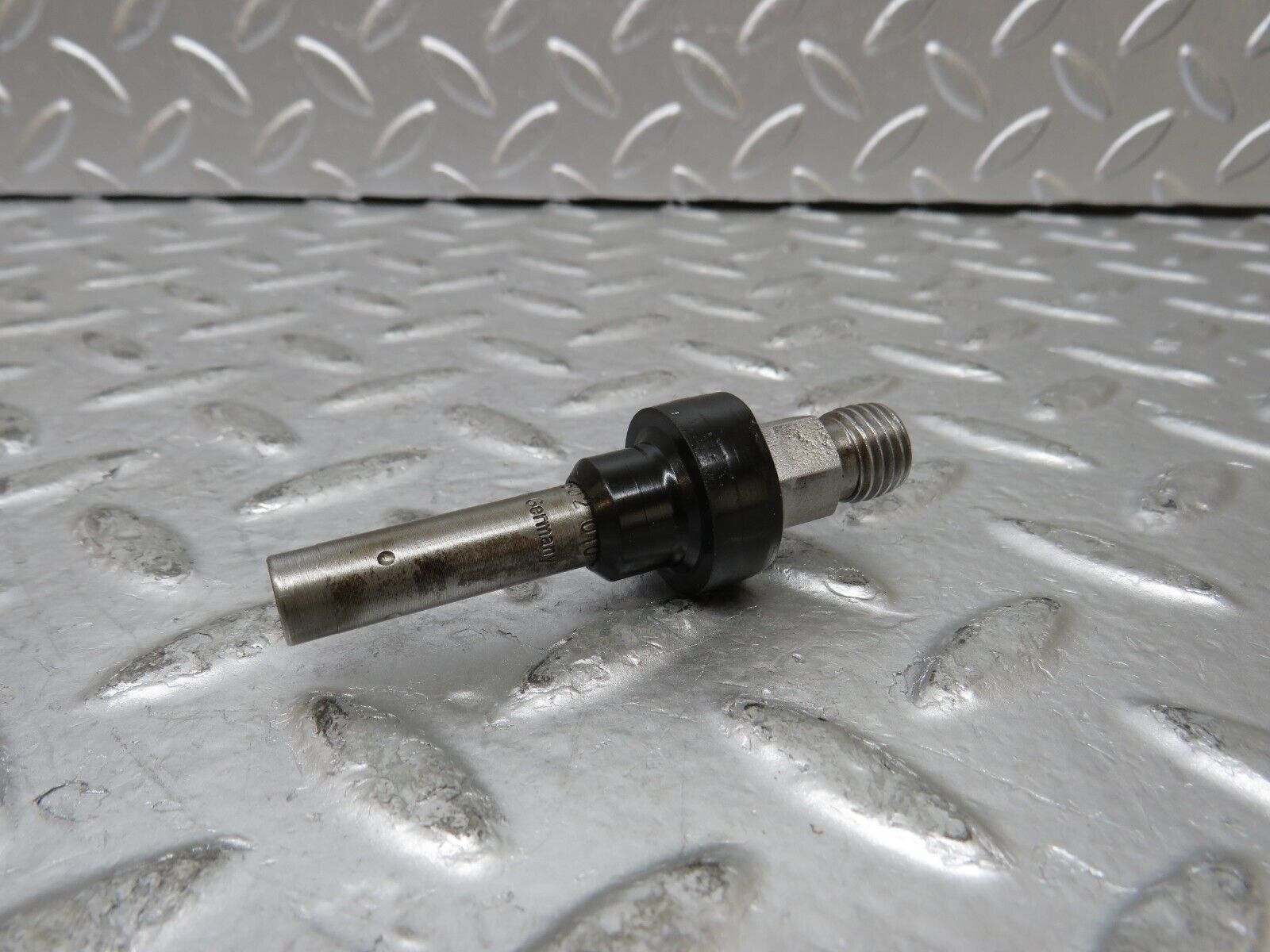 27429 Mercedes-Benz W123 280E Fuel Injector Bosch 0437502010