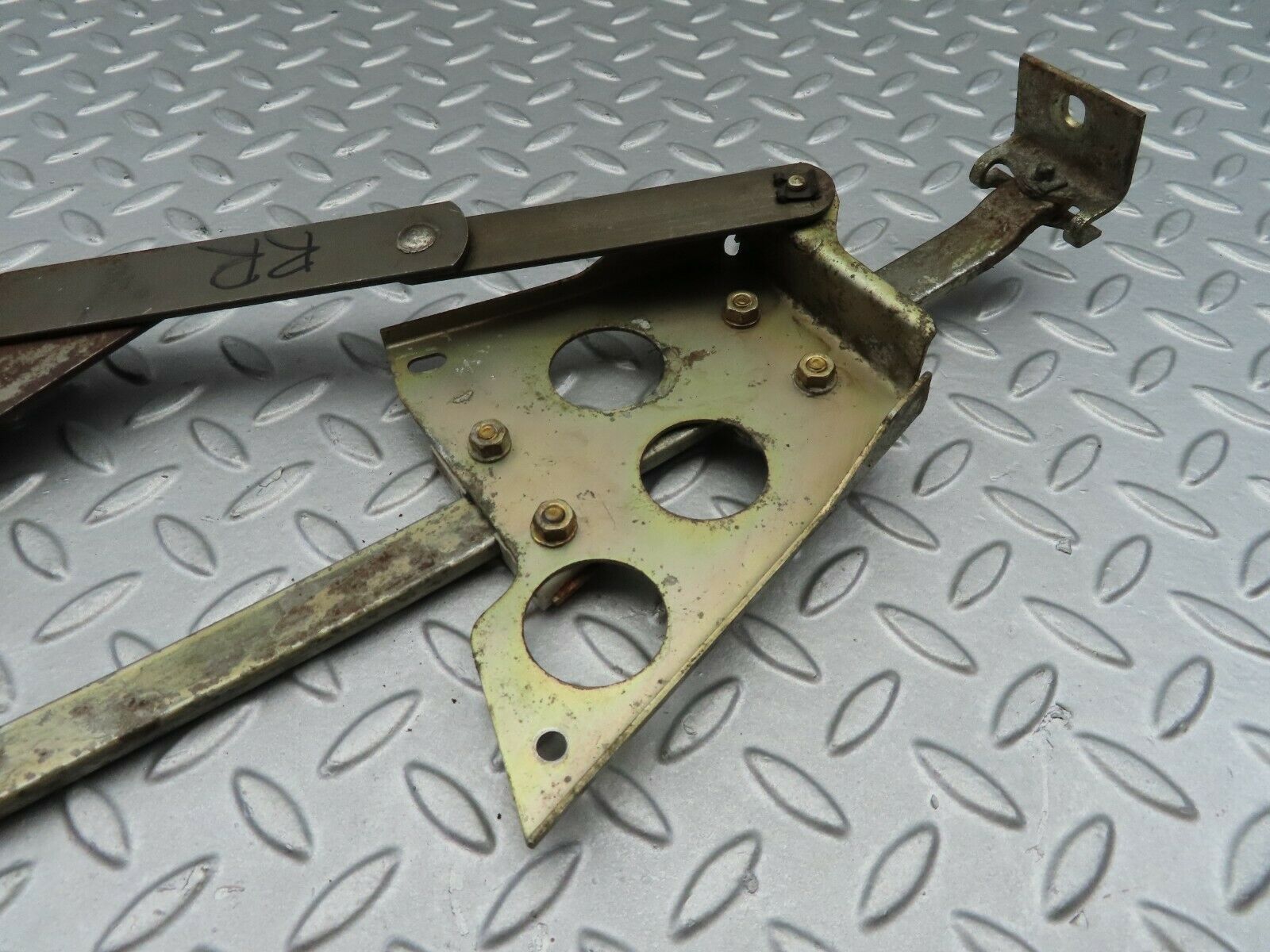 7172 Mercedes-Benz C107 350SLC Coupe Rear Right Power Window Regulator