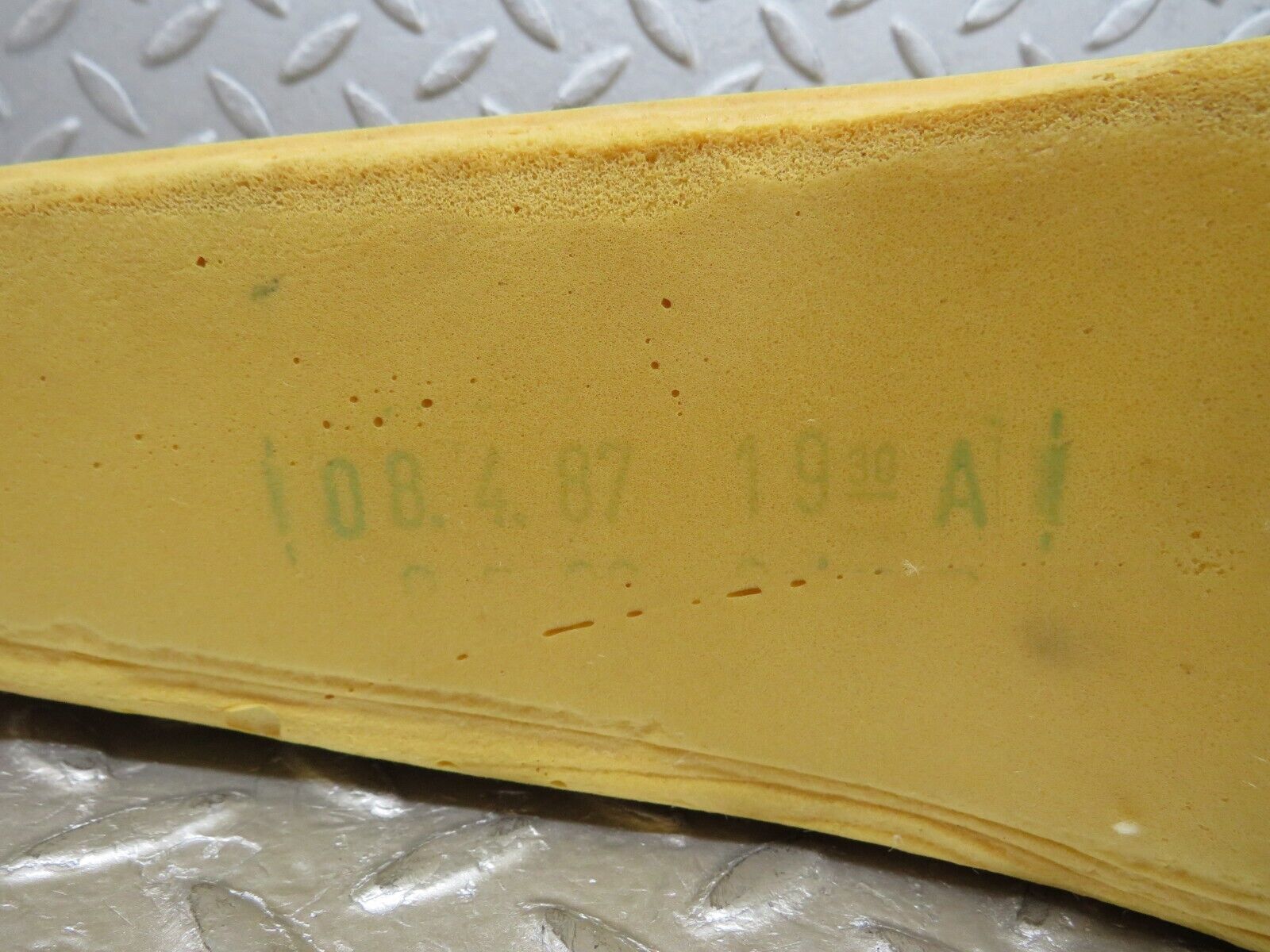 37050 Mercedes-Benz C126 420SEC Coupe Front Seat Armrest