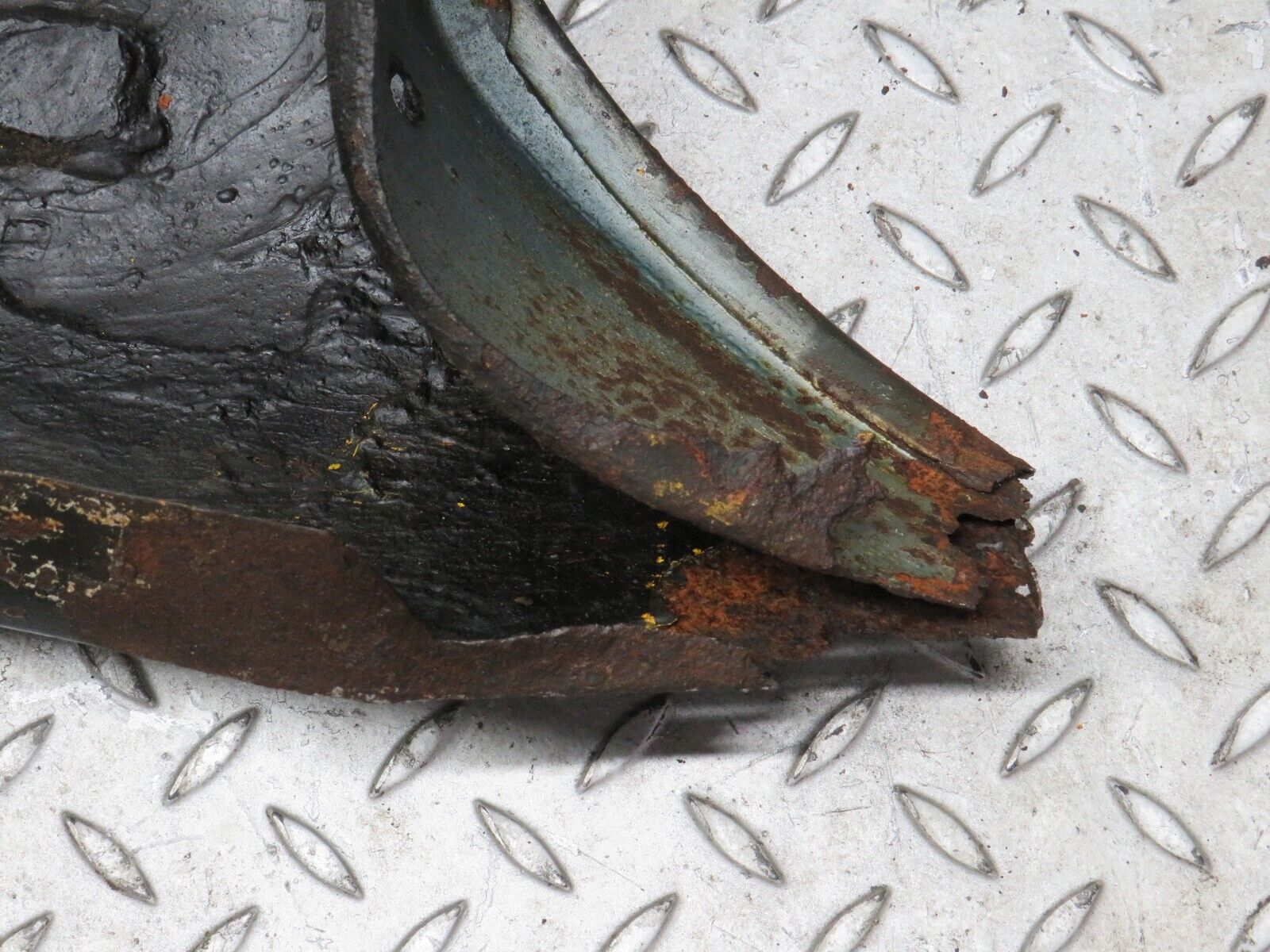 40525 Mercedes-Benz W110 230 Front Left Wing Fender Panel