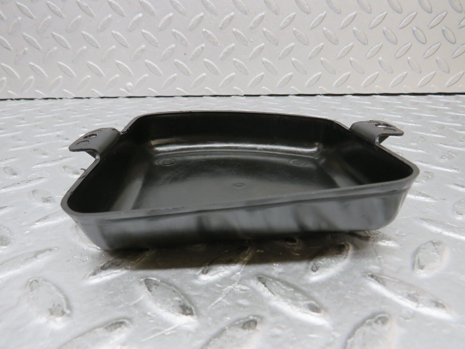 37428 Mercedes-Benz W109 300SEL Rear Axle Mount Plastic Cover 1116930030