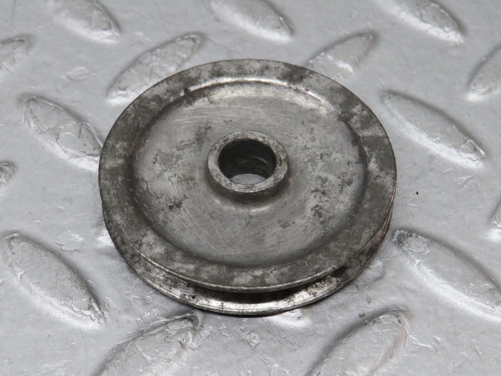 35821 Mercedes-Benz W108 Handbrake Cable Pulley 1104270142