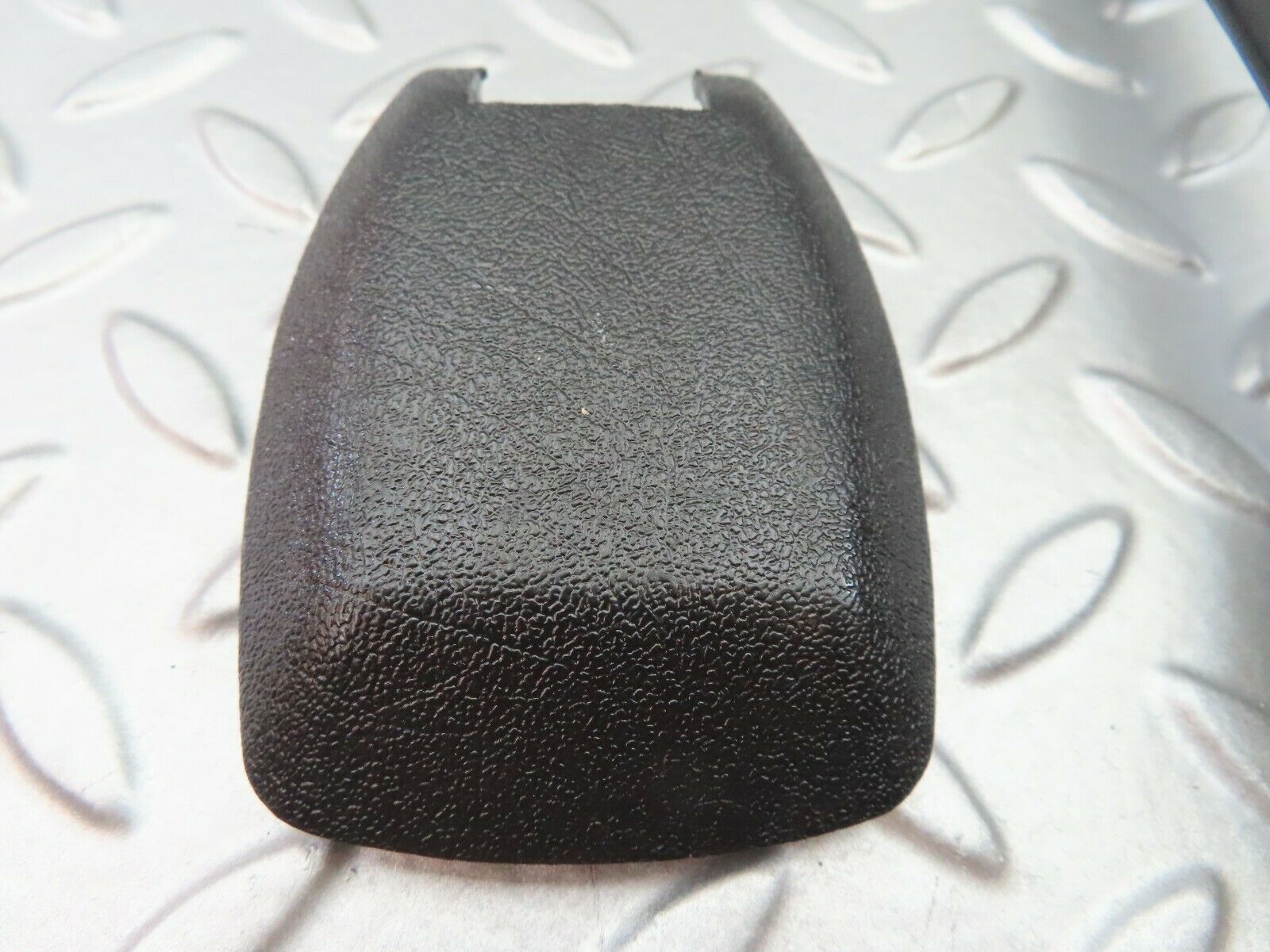 6598 Mercedes-Benz S124 E220 Wagon Seat Belt Runner With Cover 1249193520