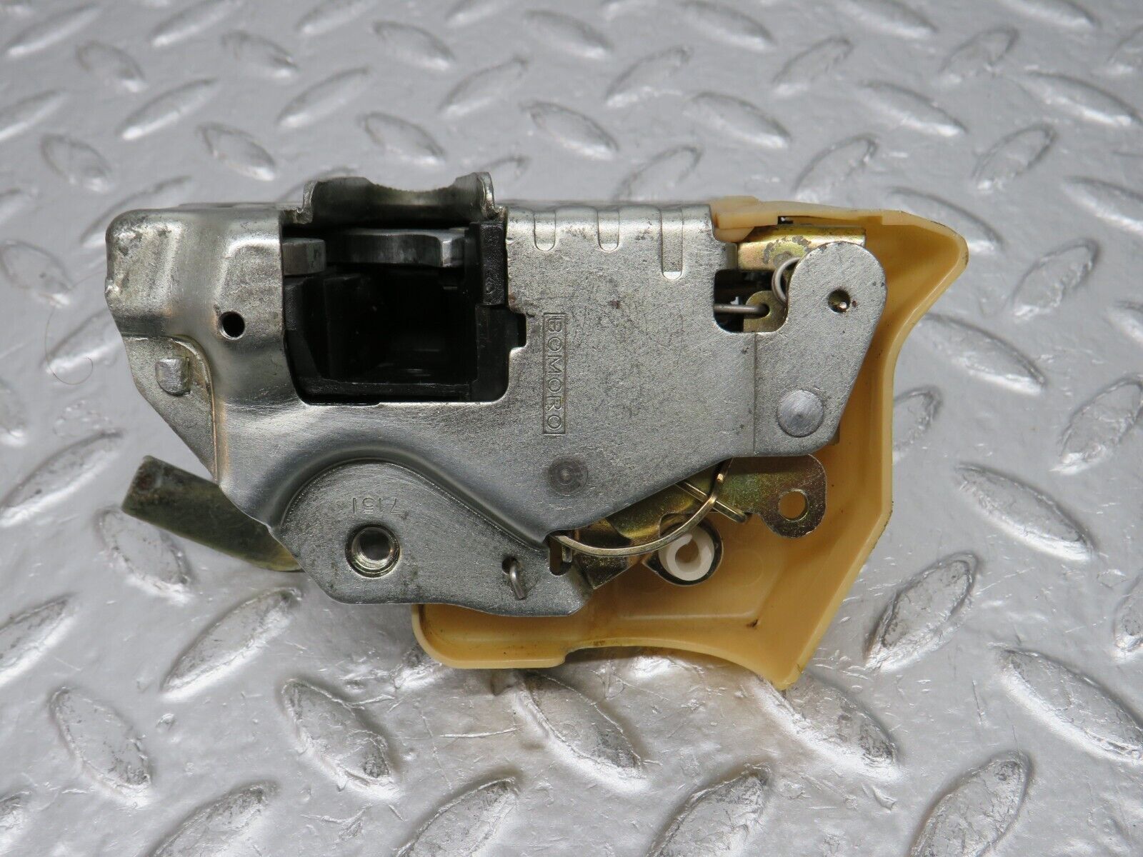 32455 Mercedes-Benz S124 300TE Wagon Rear Left Door Lock Mechanism