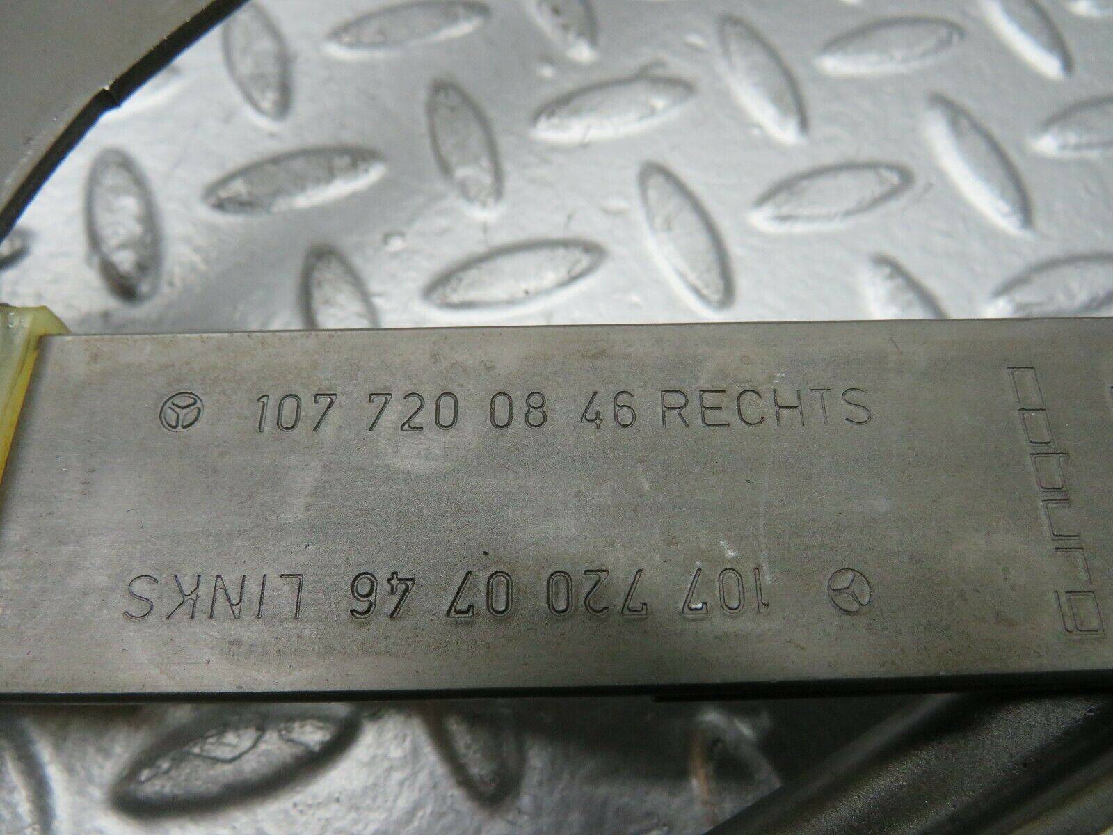 22890 Mercedes-Benz C107 450SLC Front Right Power Window Regulator 1077200846