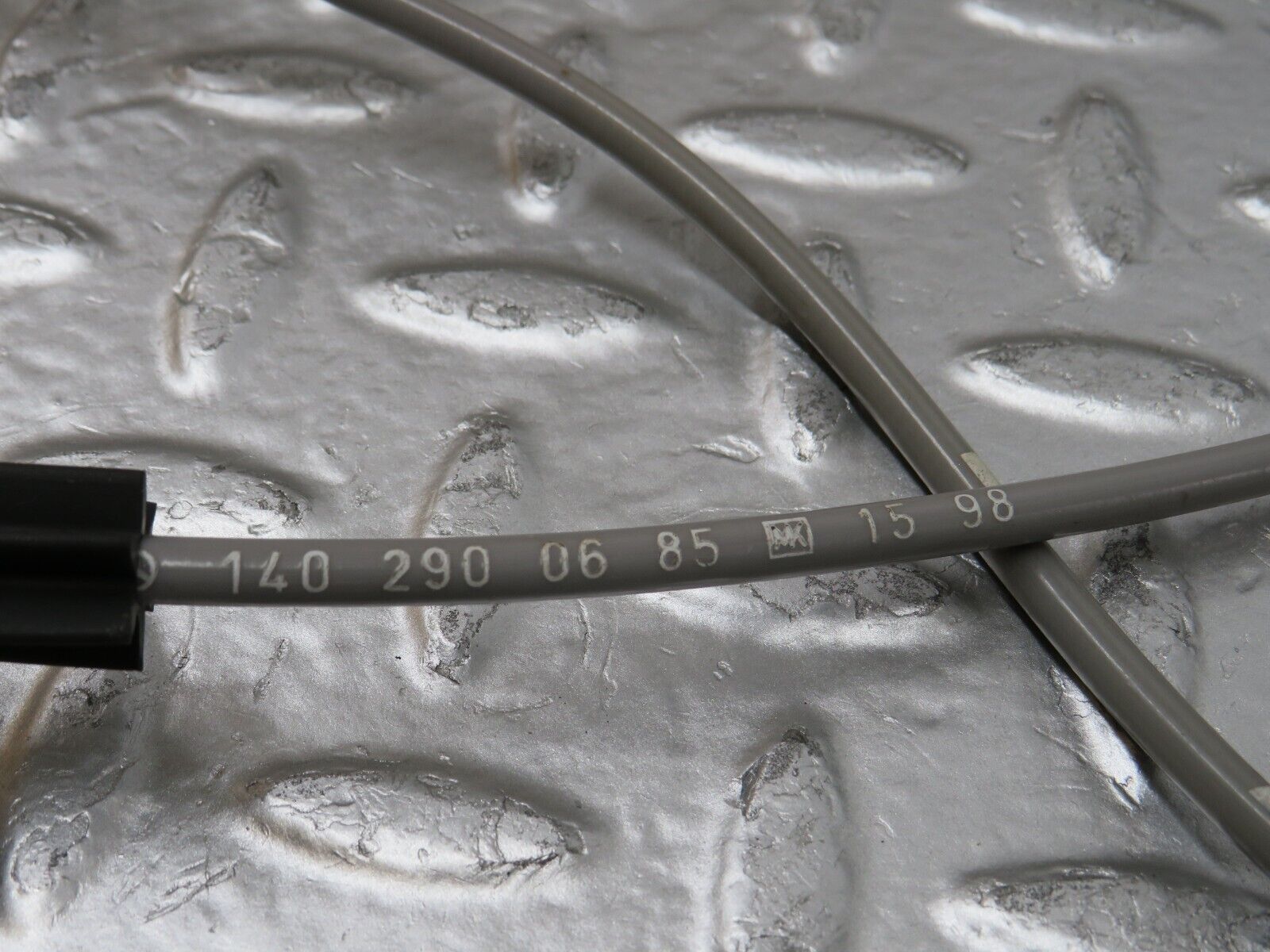 24948 Mercedes-Benz W140 S320 Brake Control Cable 1402900685