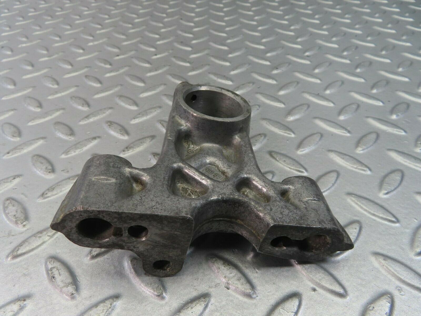 8950 Mercedes-Benz W108 Camshaft Tower Bearing 1800515110