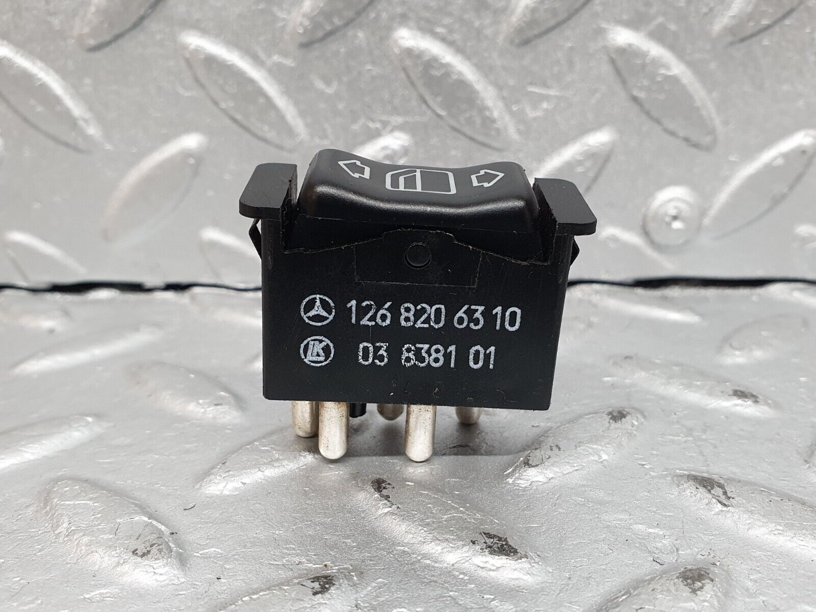 41103 Mercedes-Benz W126 300SE Rear Electric Window Switch 1268206310