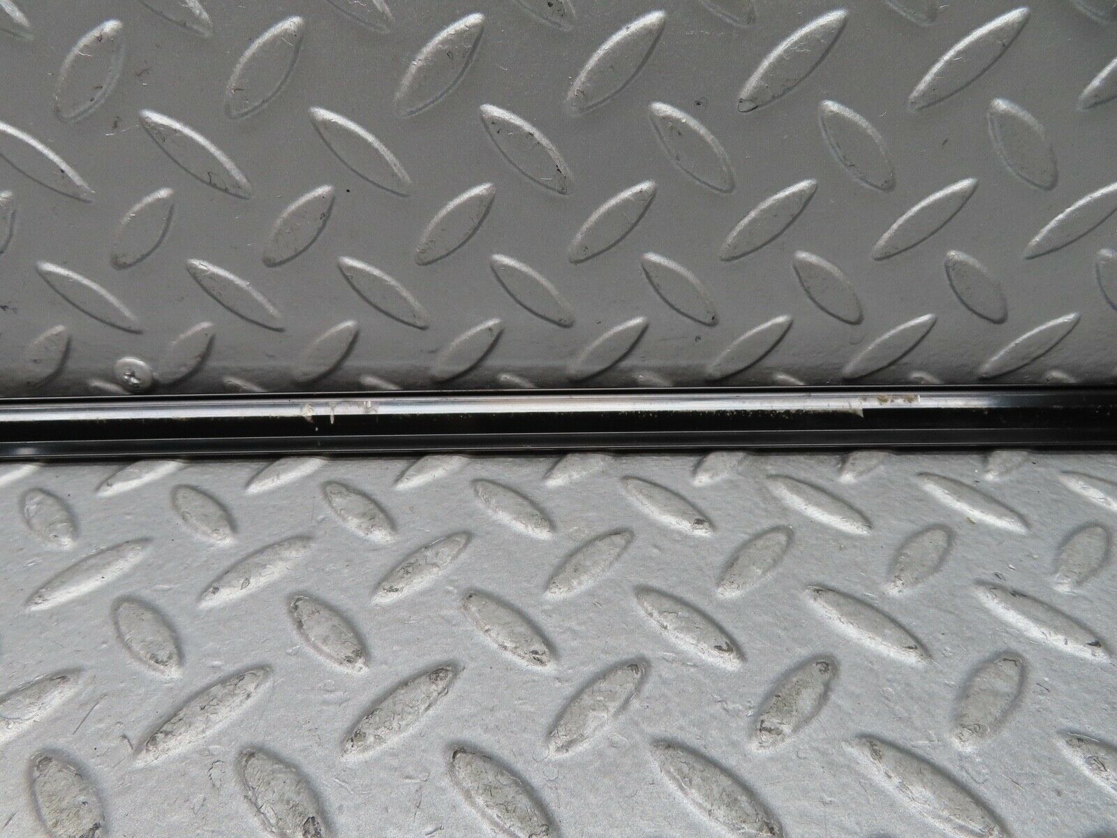 17378 Mercedes-Benz R129 300SL Coupe Right Door Chrome Trim