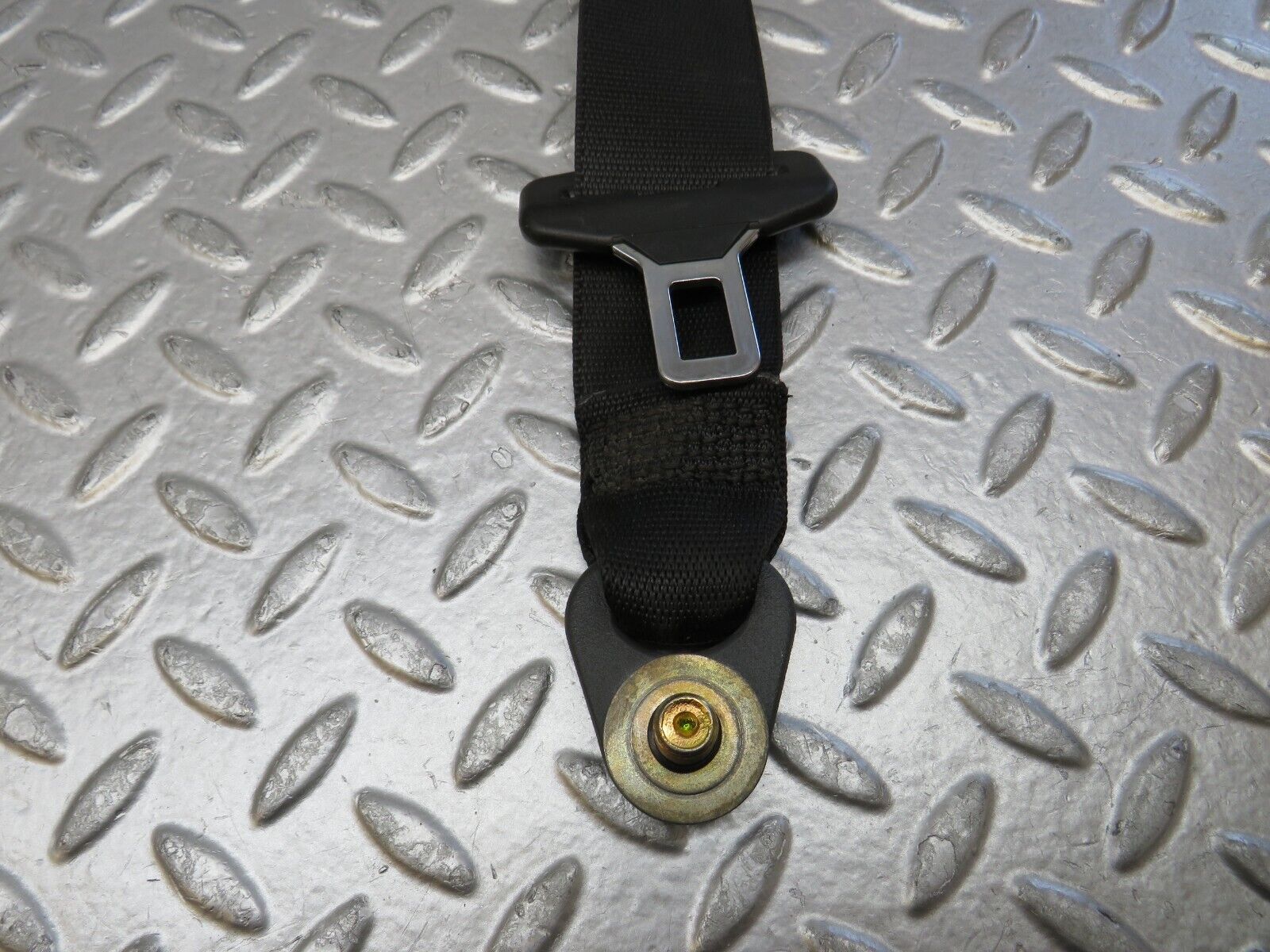 35083 Mercedes-Benz W210 320E Front Right Seat Belt 2108606685