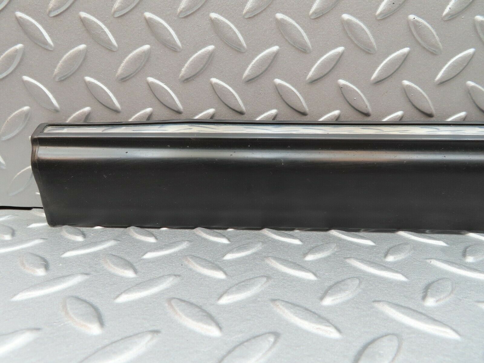 3697 Mercedes-Benz S123 200T Wagon Front Left Door Lower Trim