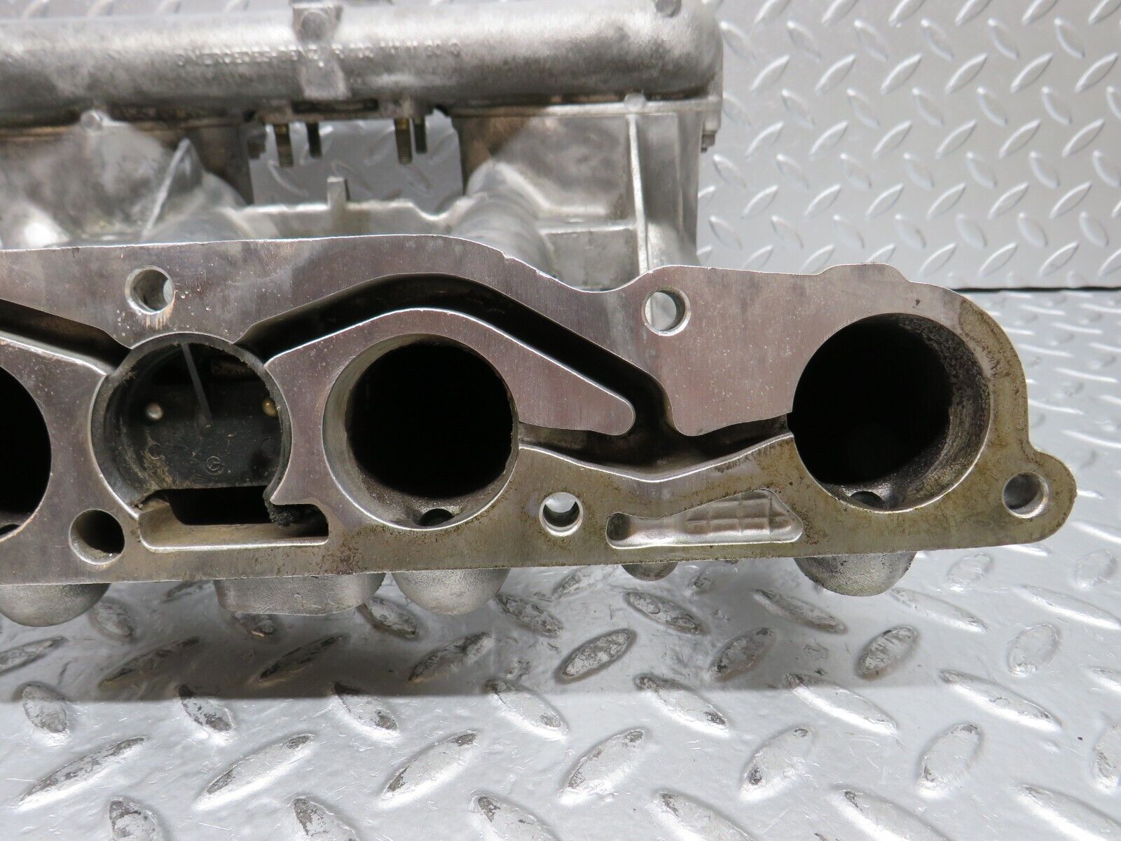 32091 Mercedes-Benz W123 230E Intake Manifold 1021410301