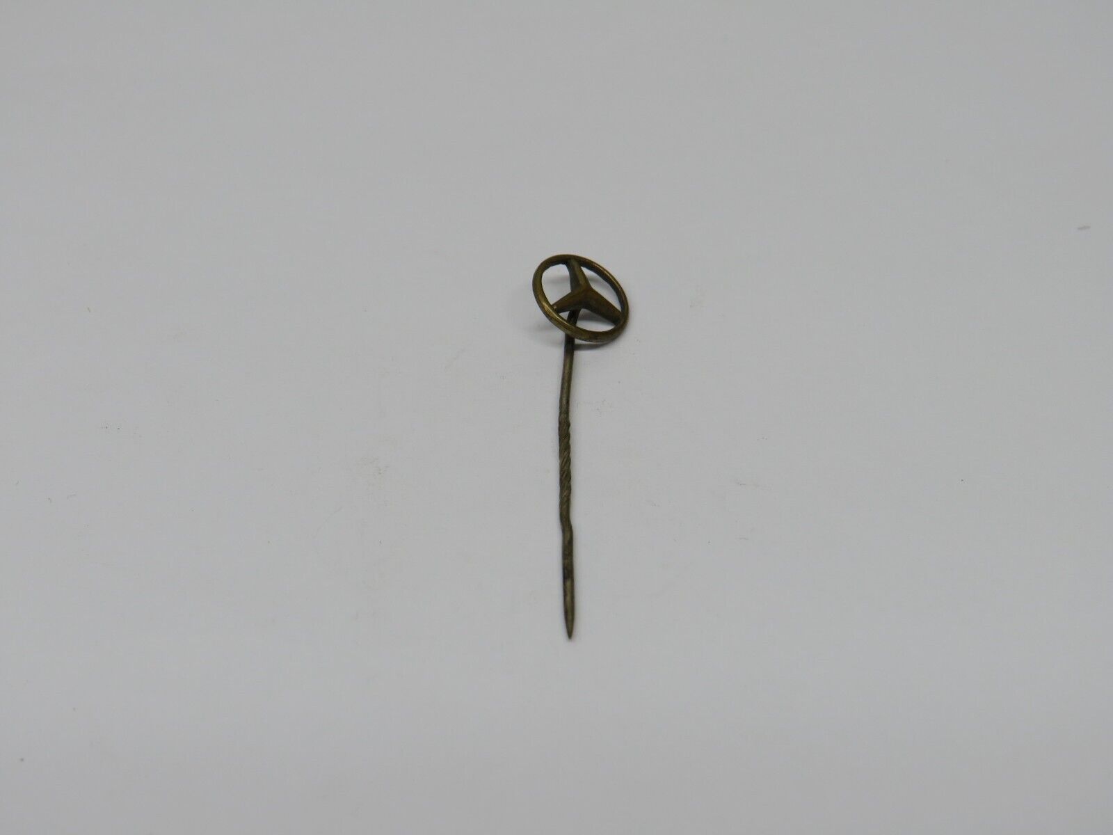 37502 Mercedes-Benz Vintage Lapel Pin Badge