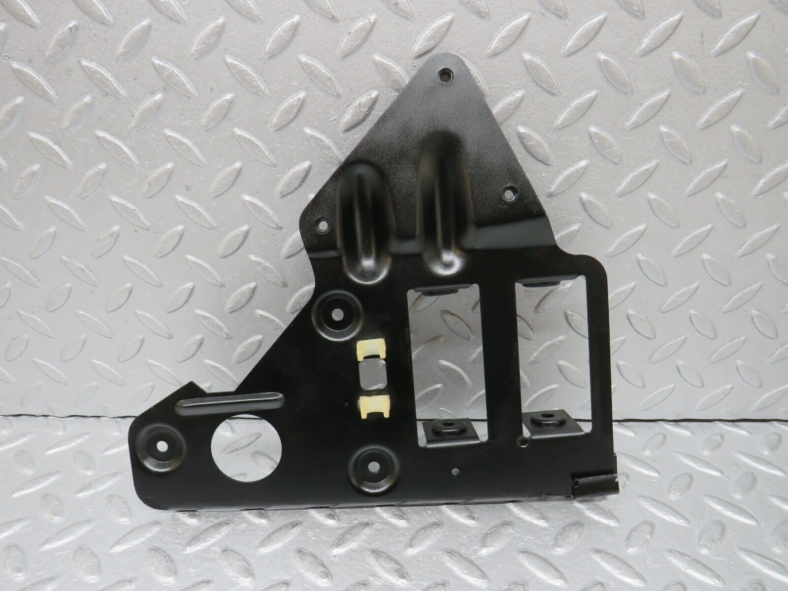 37486 Mercedes-Benz W109 300SEL Sunroof Motor Bracket