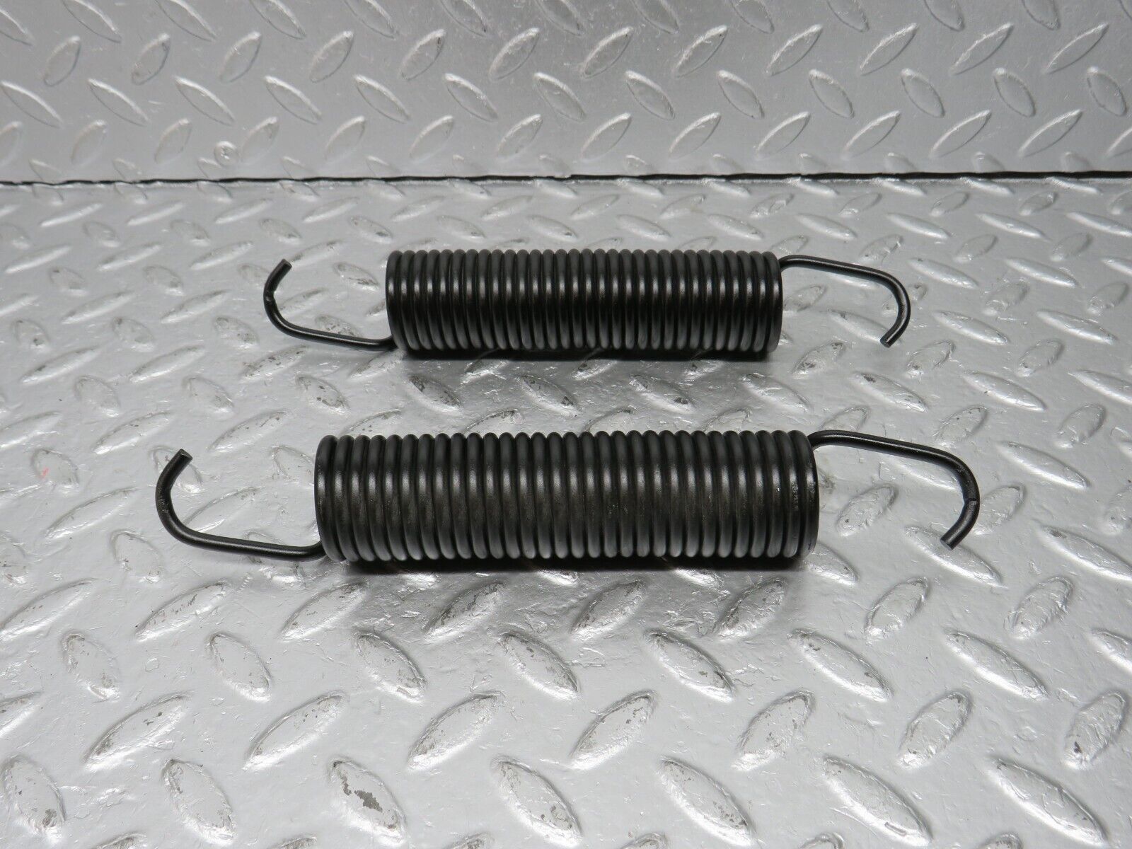 40545 Mercedes-Benz W123 300D Trunk Lid Hinge Spring 2x