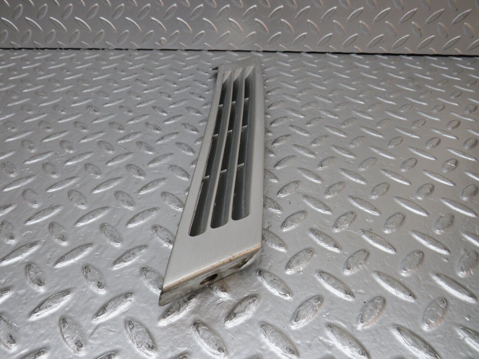 31725 Mercedes-Benz W201 190LE 1.8L C Pillar Exterior Cover Left Side 2016980189