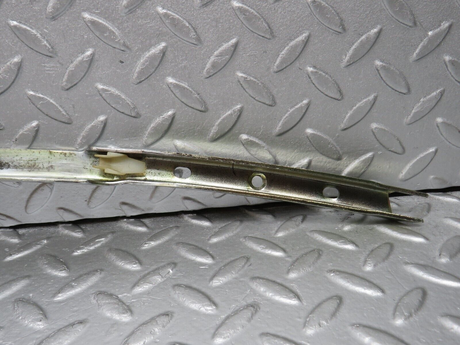 38309 Mercedes-Benz R129 280SL Coupe Front Left Window Channel