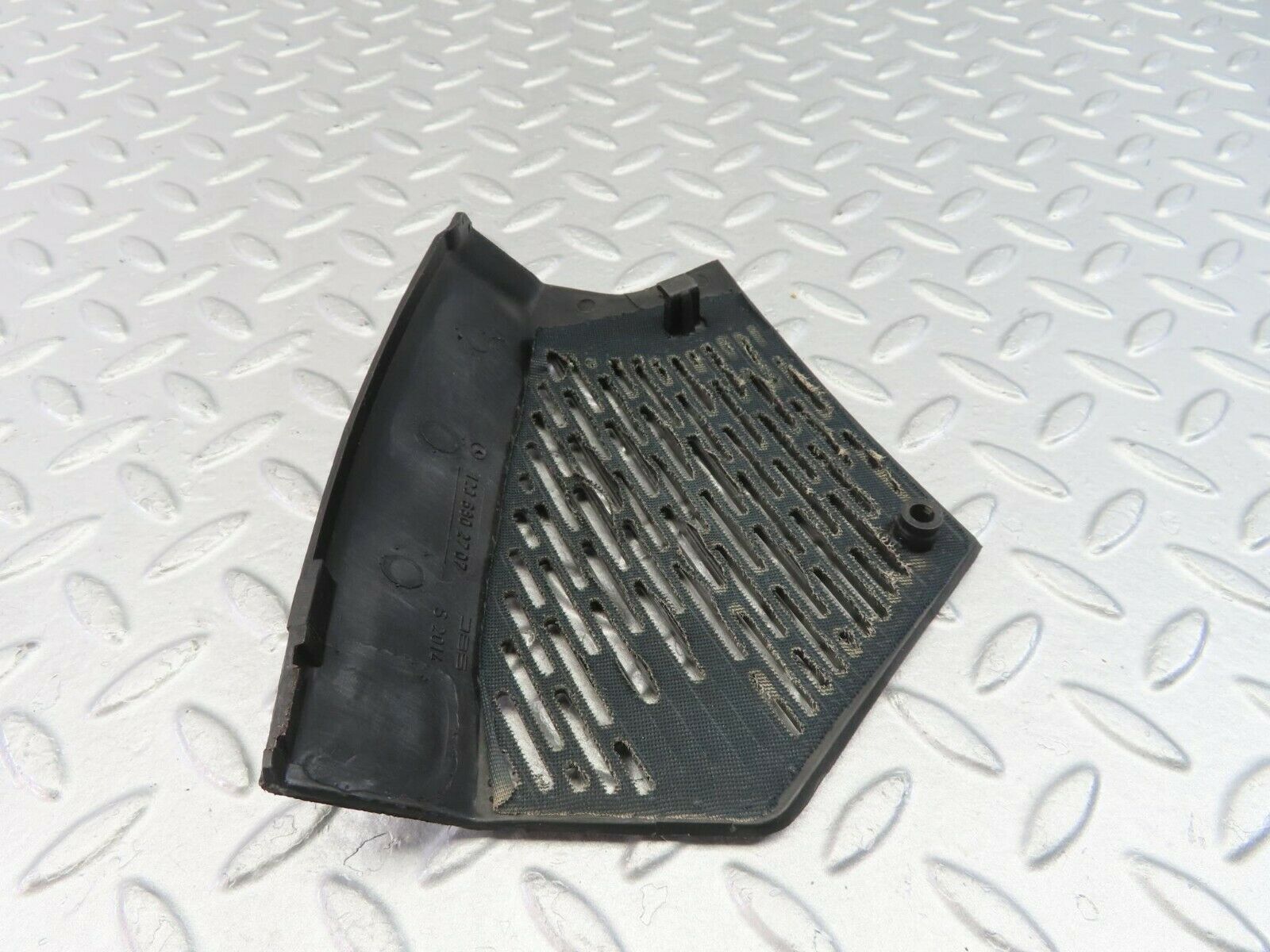 9997 Mercedes-Benz C123 230CE Coupe Front Left Speaker Cover 1236802707