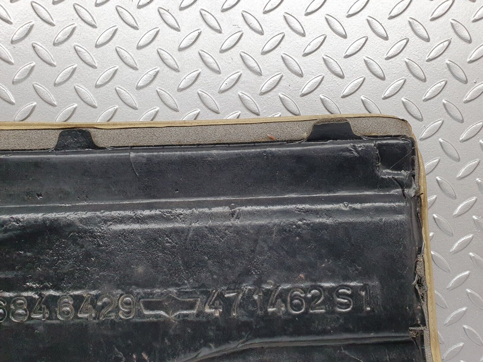 41137 Mercedes-Benz W126 300SE Front Left Floor Carpet Mat 1266846429