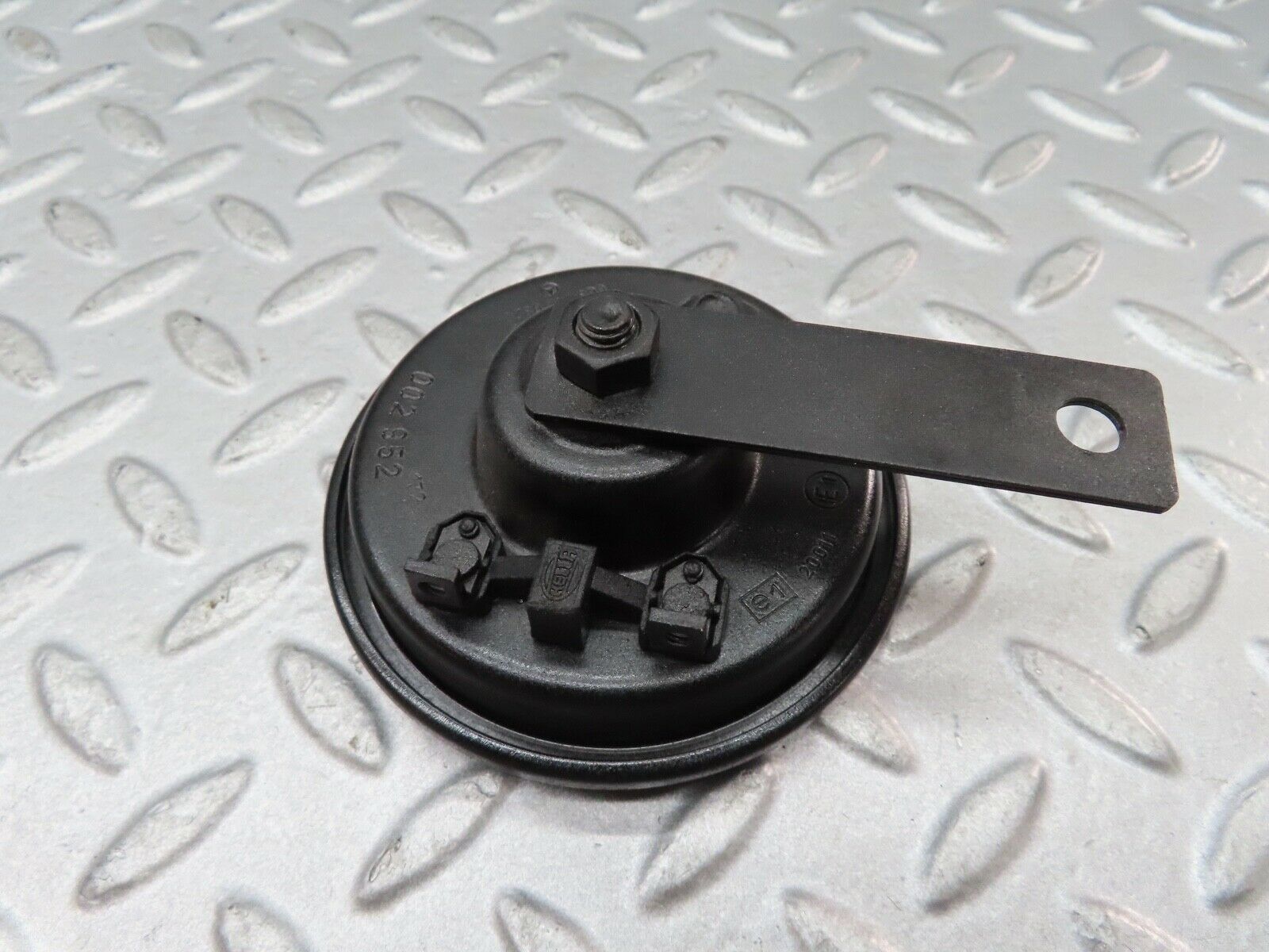 17129 Mercedes-Benz R129 300SL Coupe Horn 0035426820