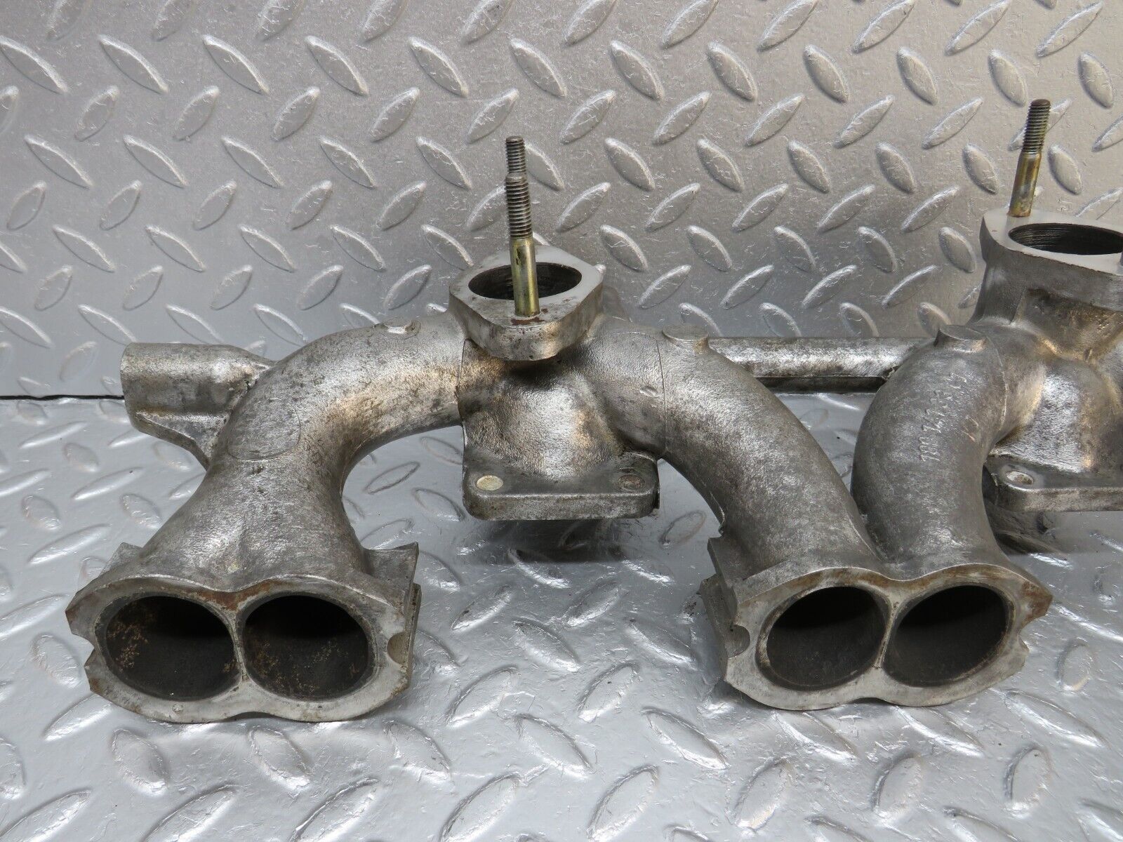 40354 Mercedes-Benz W110 230 Intake Manifold 1801413301