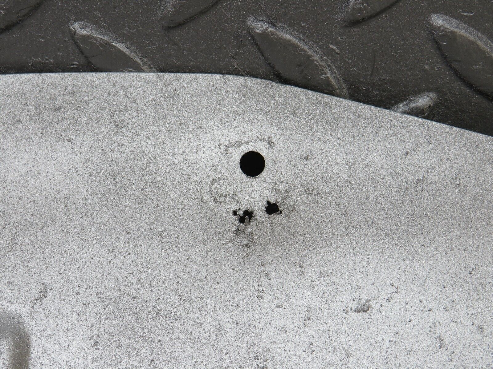 36170 Mercedes-Benz W126 420SE Exhaust Heat Shield