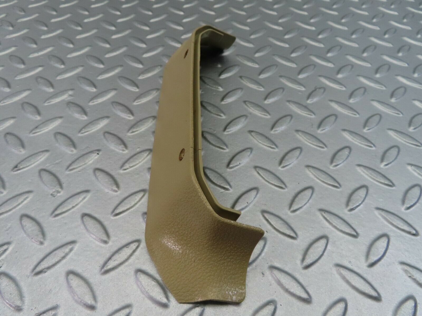 7381 Mercedes-Benz W116 450SE B Pillar Lower Cover Trim Left Side 1166920122