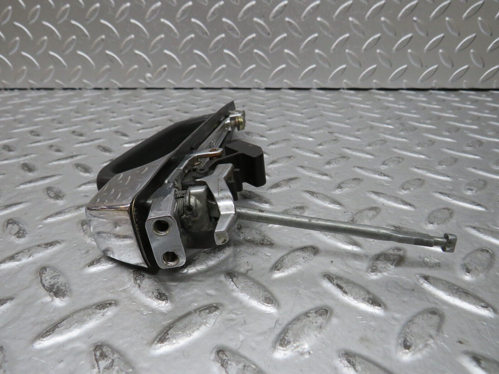 28893 Mercedes-Benz W123 230E Front Right Exterior Door Handle