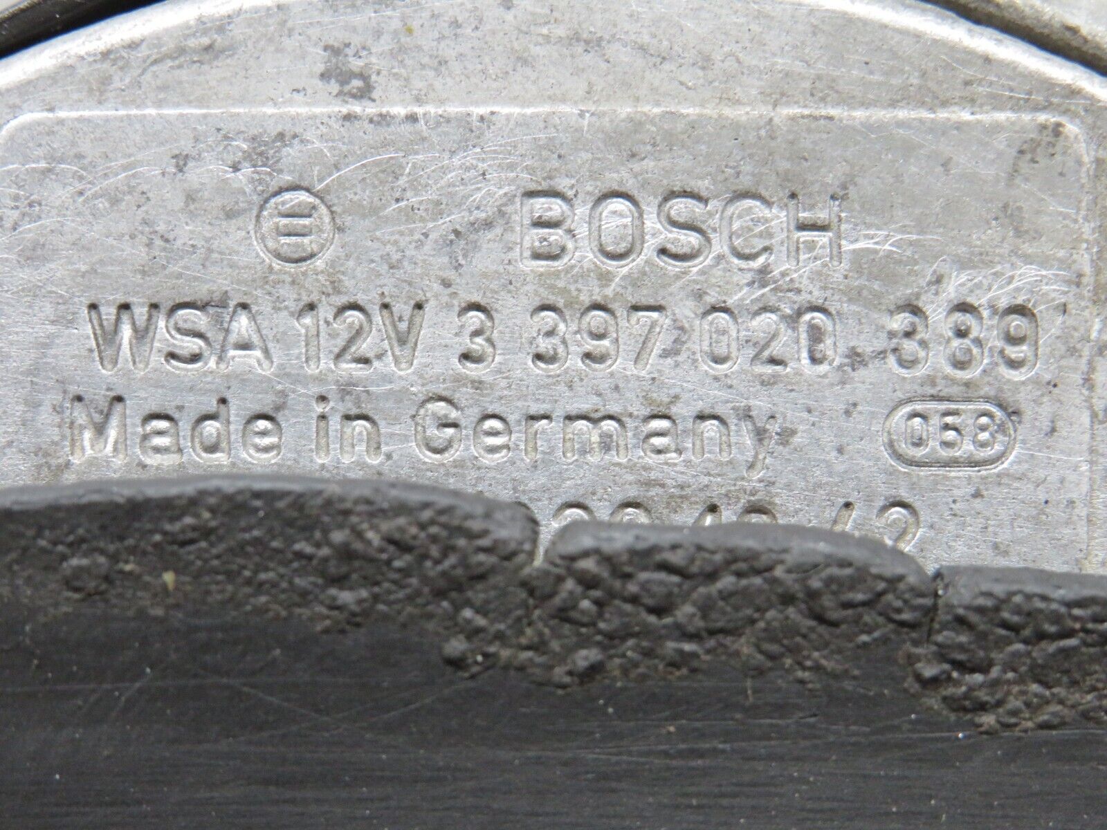 34836 Mercedes-Benz W210 320E Windscreen Wiper Mechanism Linkage 2108201642