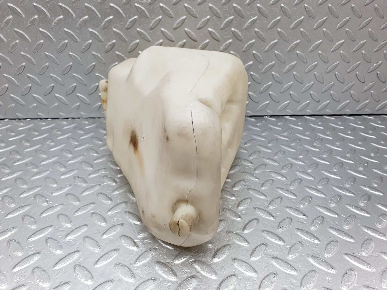 41581 Mercedes-Benz W124 200E Windscreen Washer Fluid Tank 1248690520 1248690072