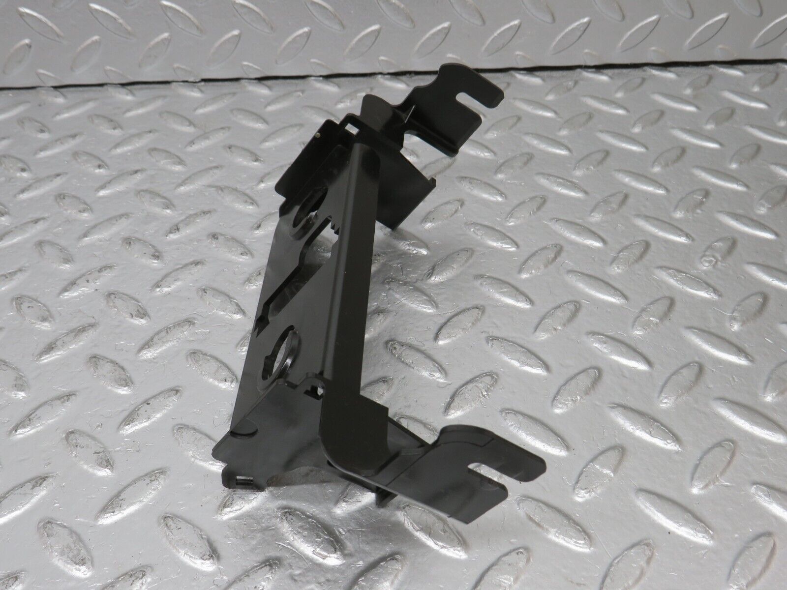 34430 Mercedes-Benz C126 380SEC Coupe Heater Control Switch Bracket 1268330014