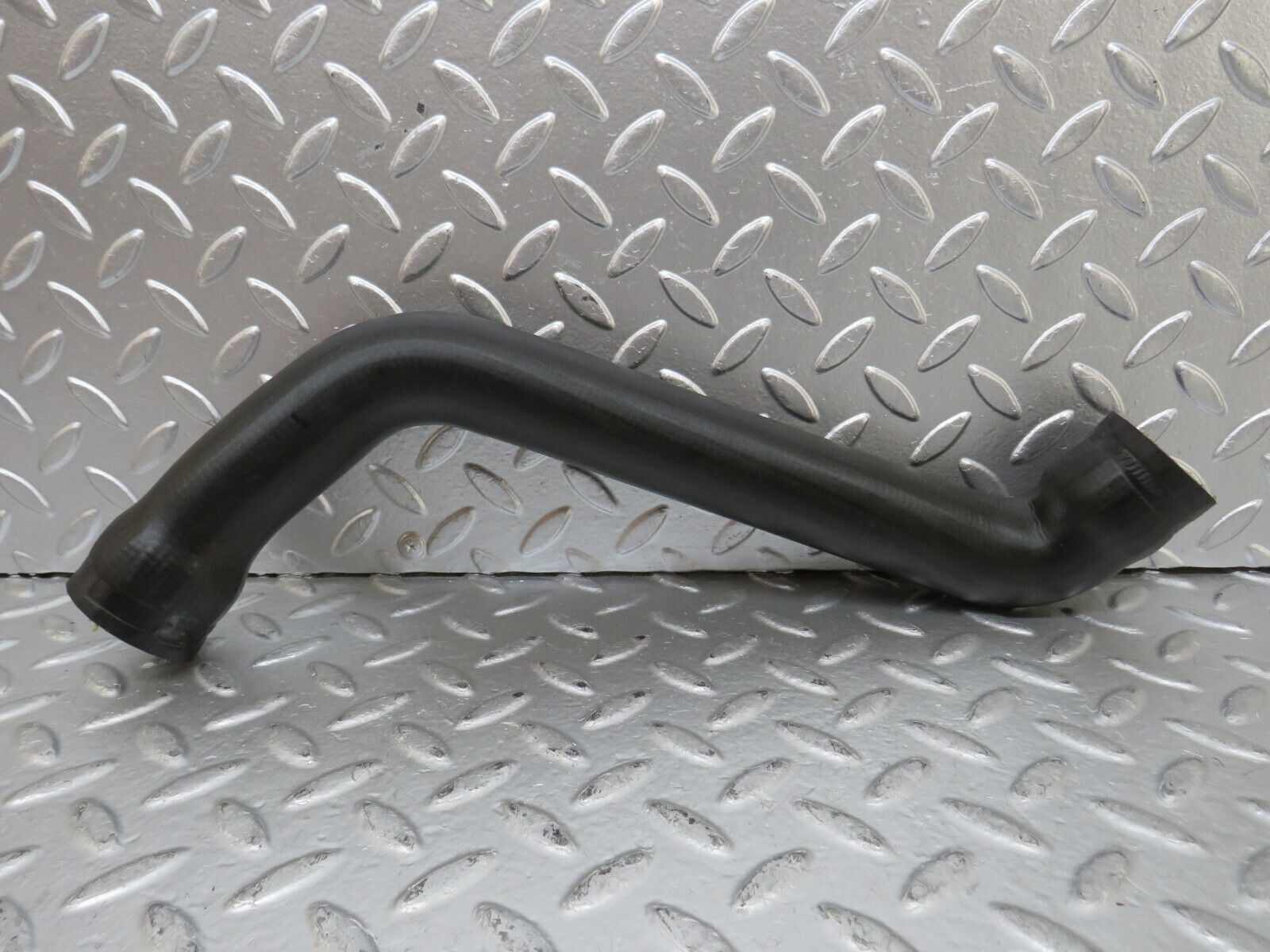 24854 Mercedes-Benz W140 S320 Radiator Hose Pipe 1405011982