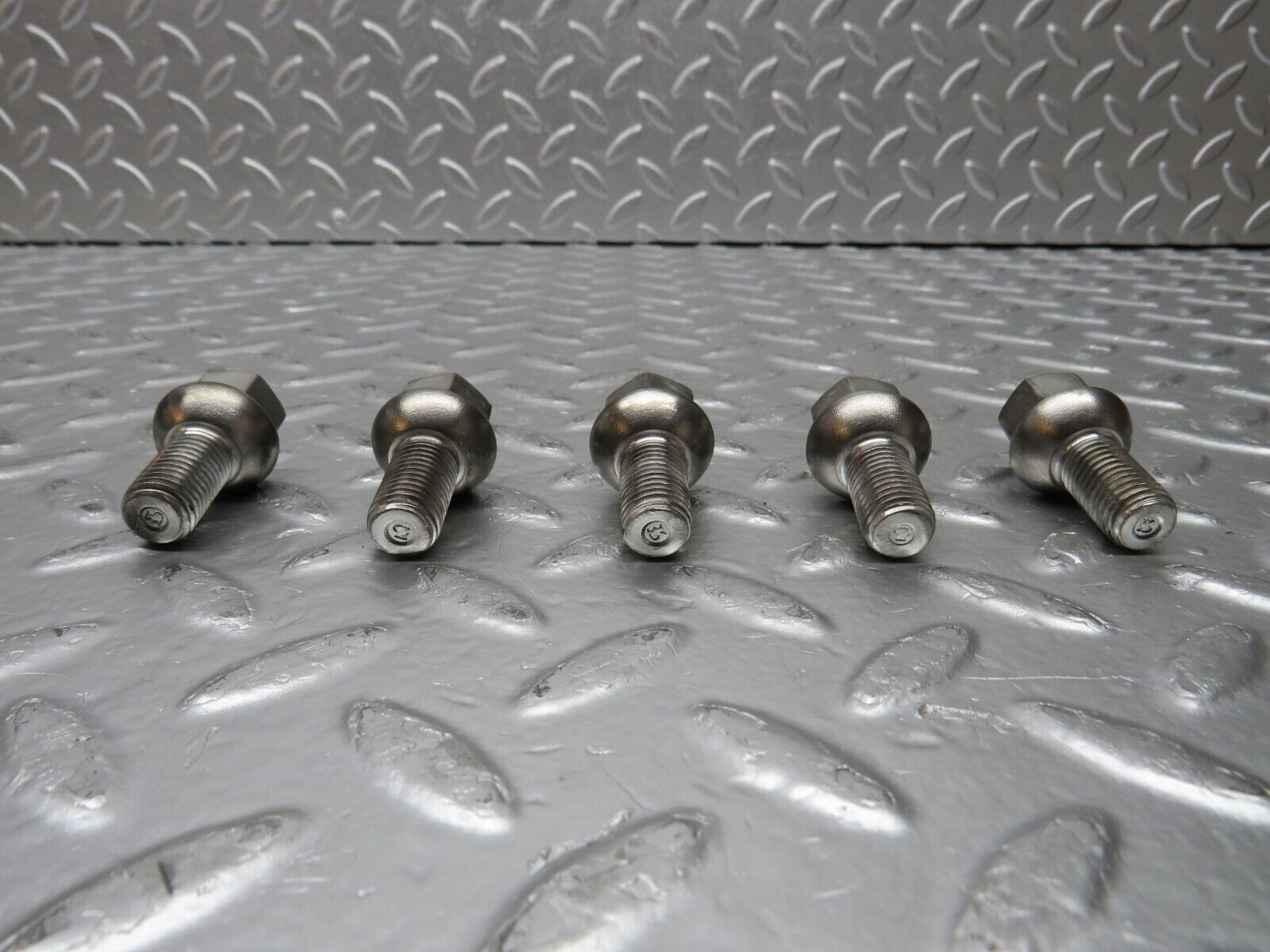 31109 Mercedes-Benz 5x Steel Wheel Lug Bolt M12x1.5