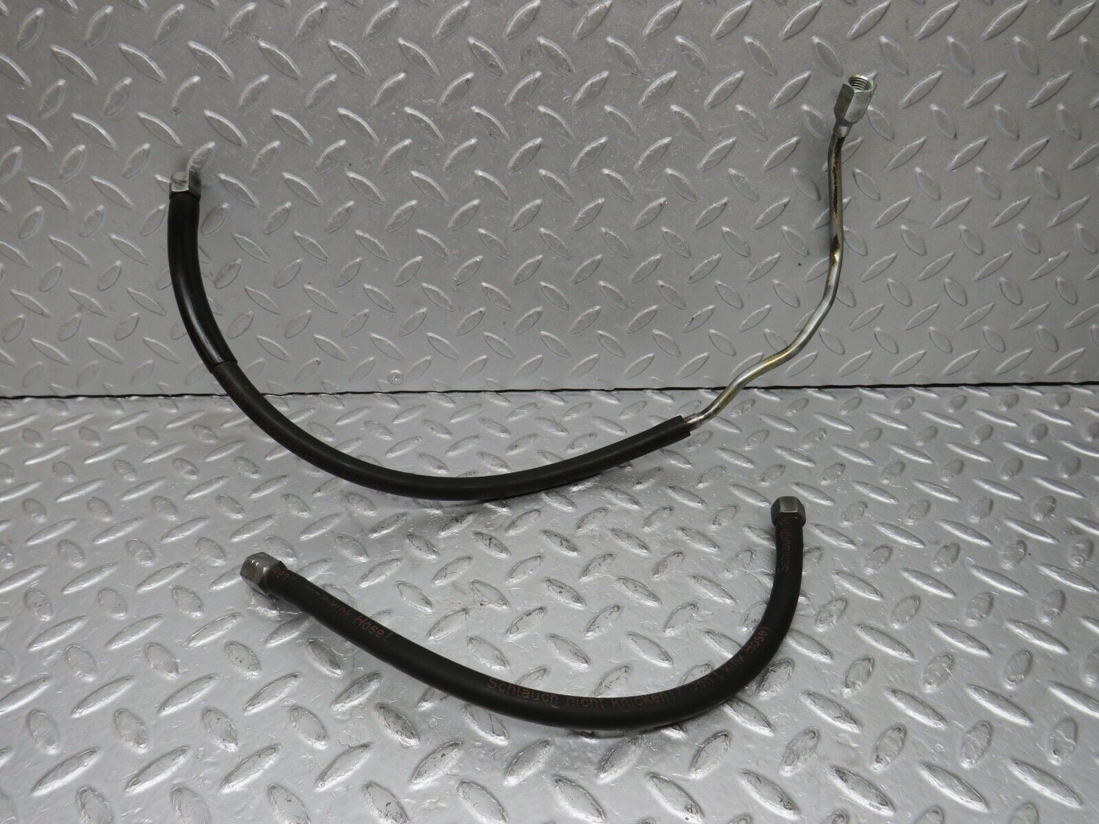 38184 Mercedes-Benz A124 320E Cabriolet Fuel Hose Pipe