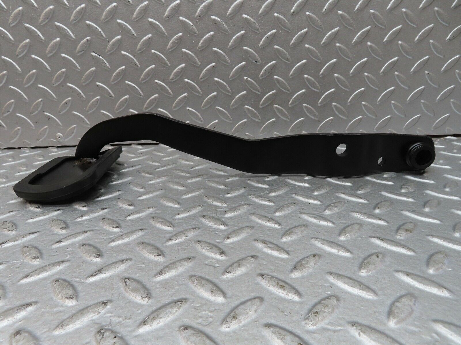 19099 Mercedes-Benz W123 300D Brake Pedal With Rubber