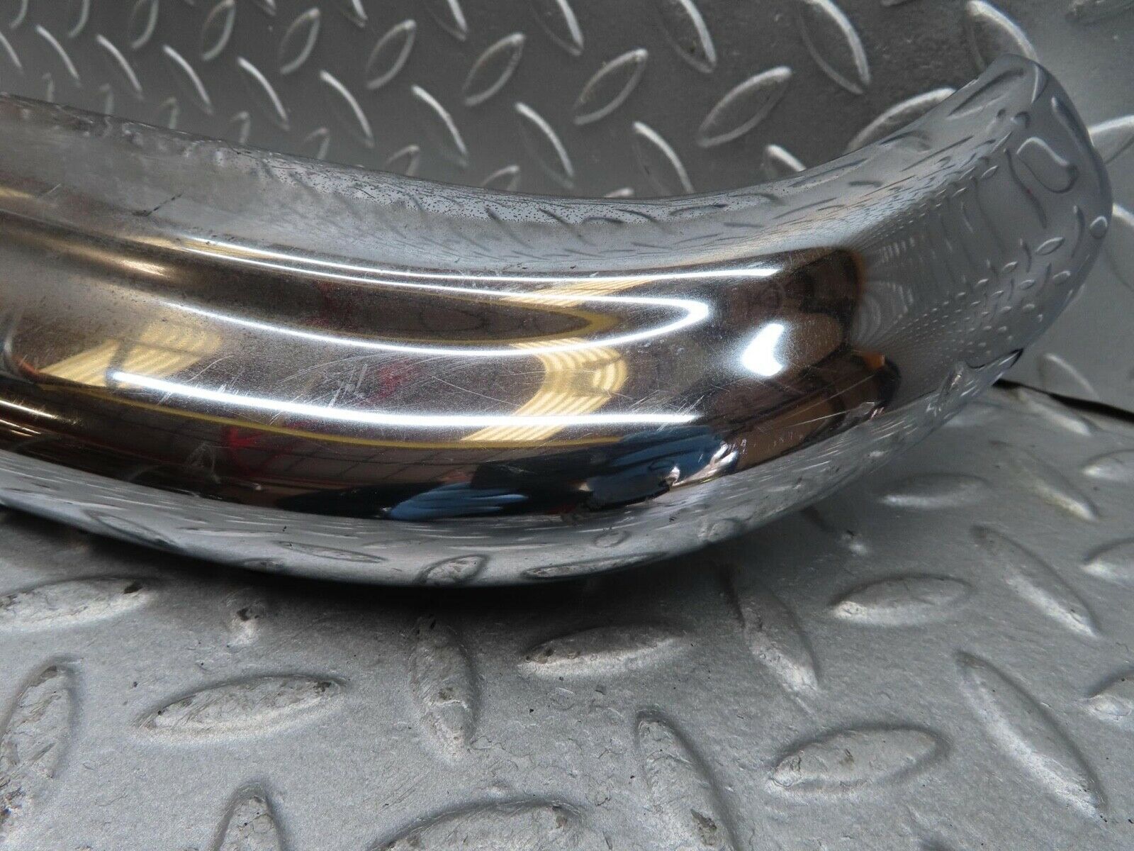 12603 Mercedes-Benz W108 280SE 3.5 Rear Left Upper Bumper Corner