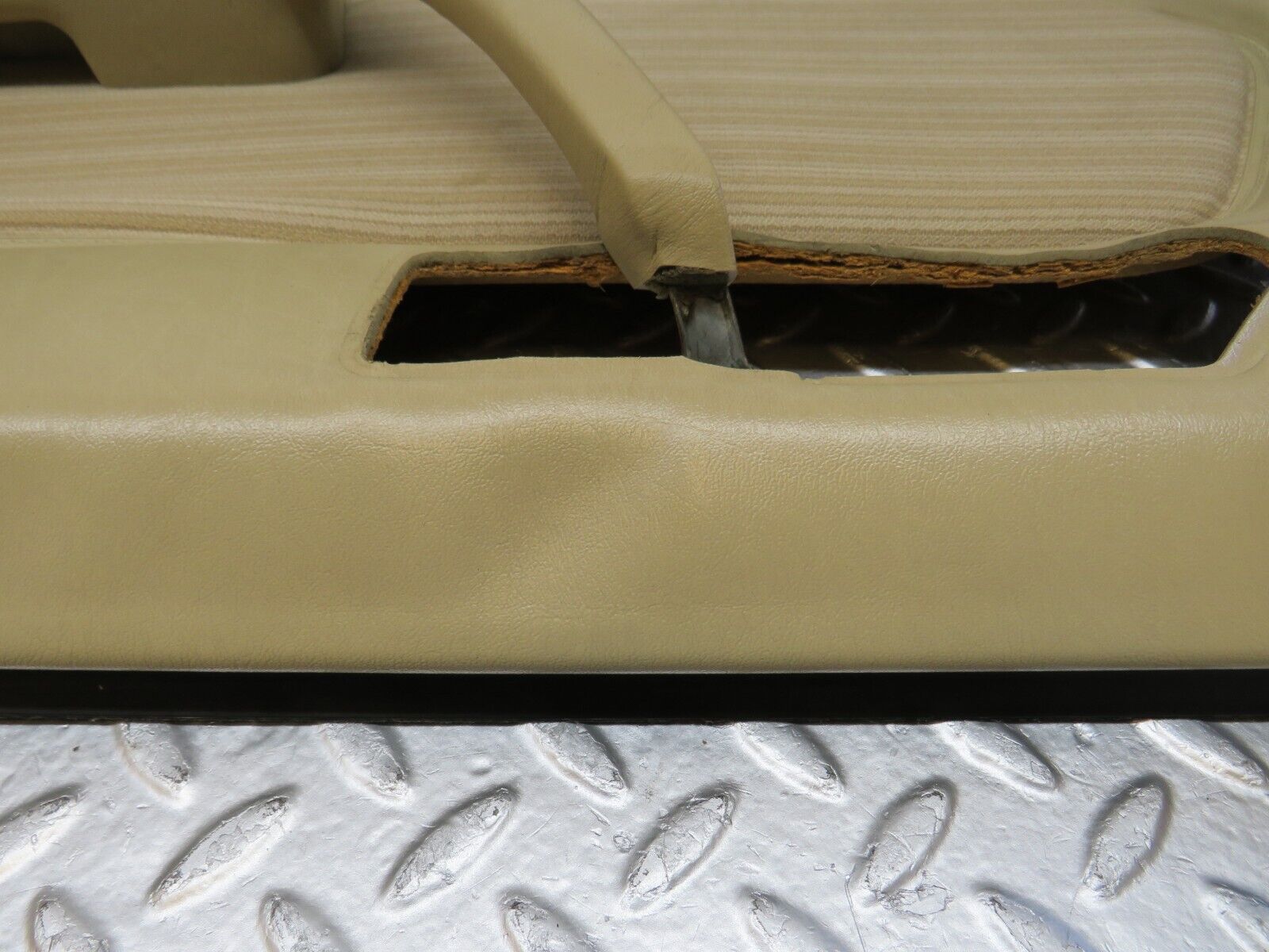 33925 Mercedes-Benz W124 260E Rear Right Door Card 1247370270