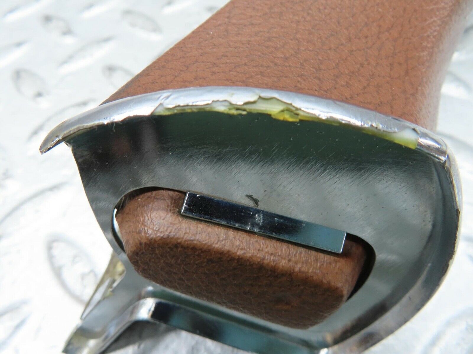 2109 Mercedes-Benz W116 350SE Front Right Door Trim Interior Brown