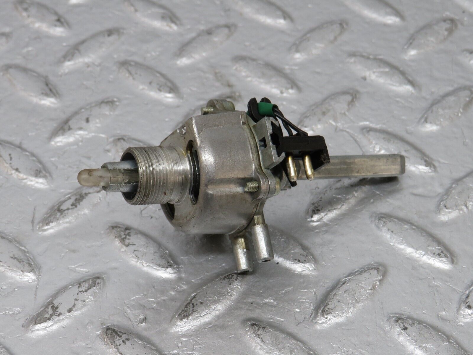 33765 Mercedes-Benz W201 190E 2.0L Heater Control Switch