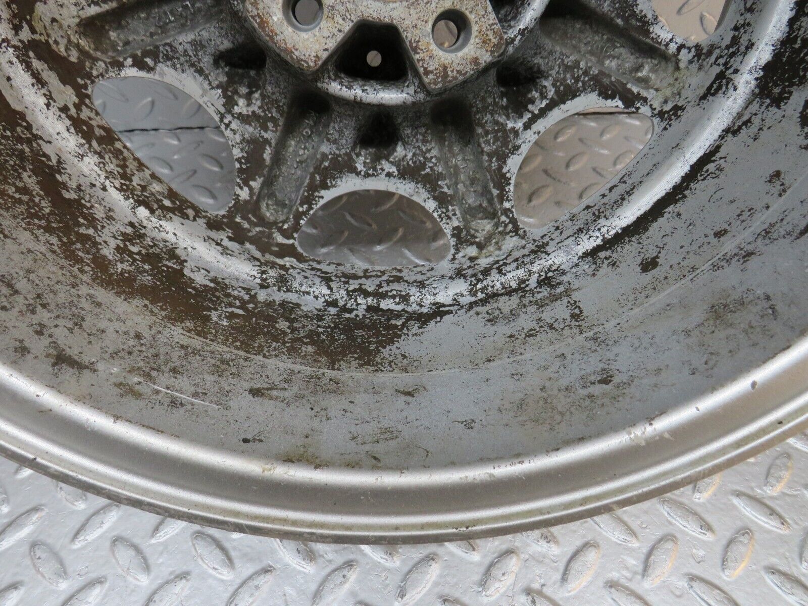 39531 Mercedes-Benz Alloy Wheel 7Jx15H2 ET35