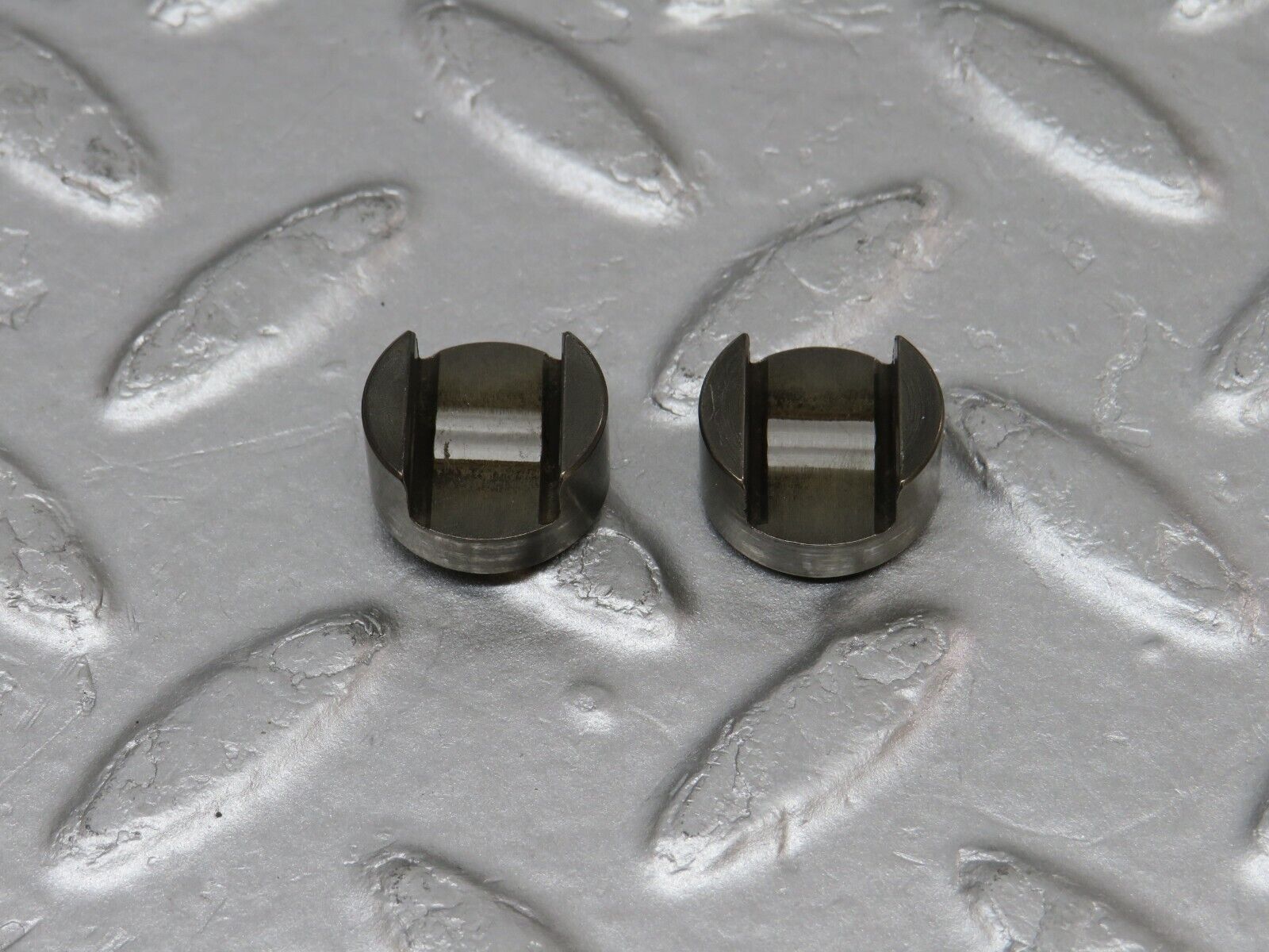 34562 Mercedes-Benz C126 380SEC Coupe Rocker Arm With Valve Tappet