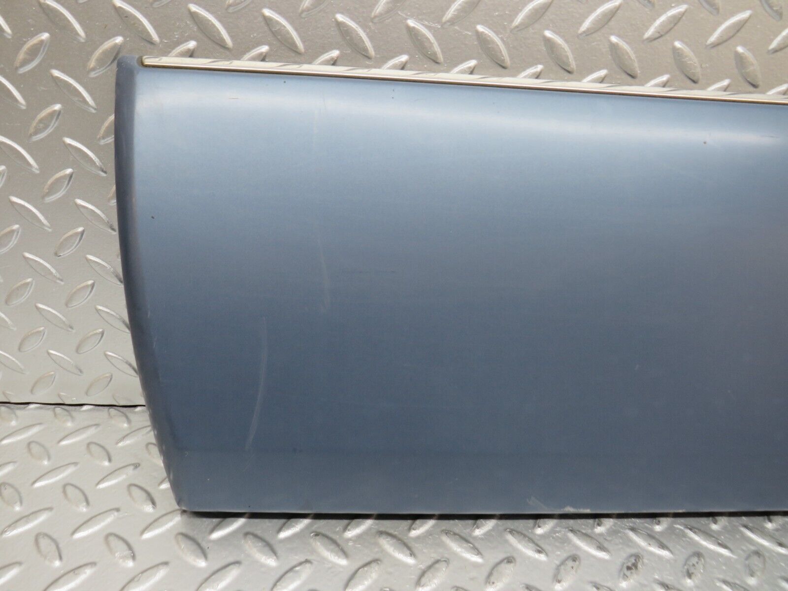 31296 Mercedes-Benz S124 220TE Wagon Rear Left Door Lower Moulding 1246901740