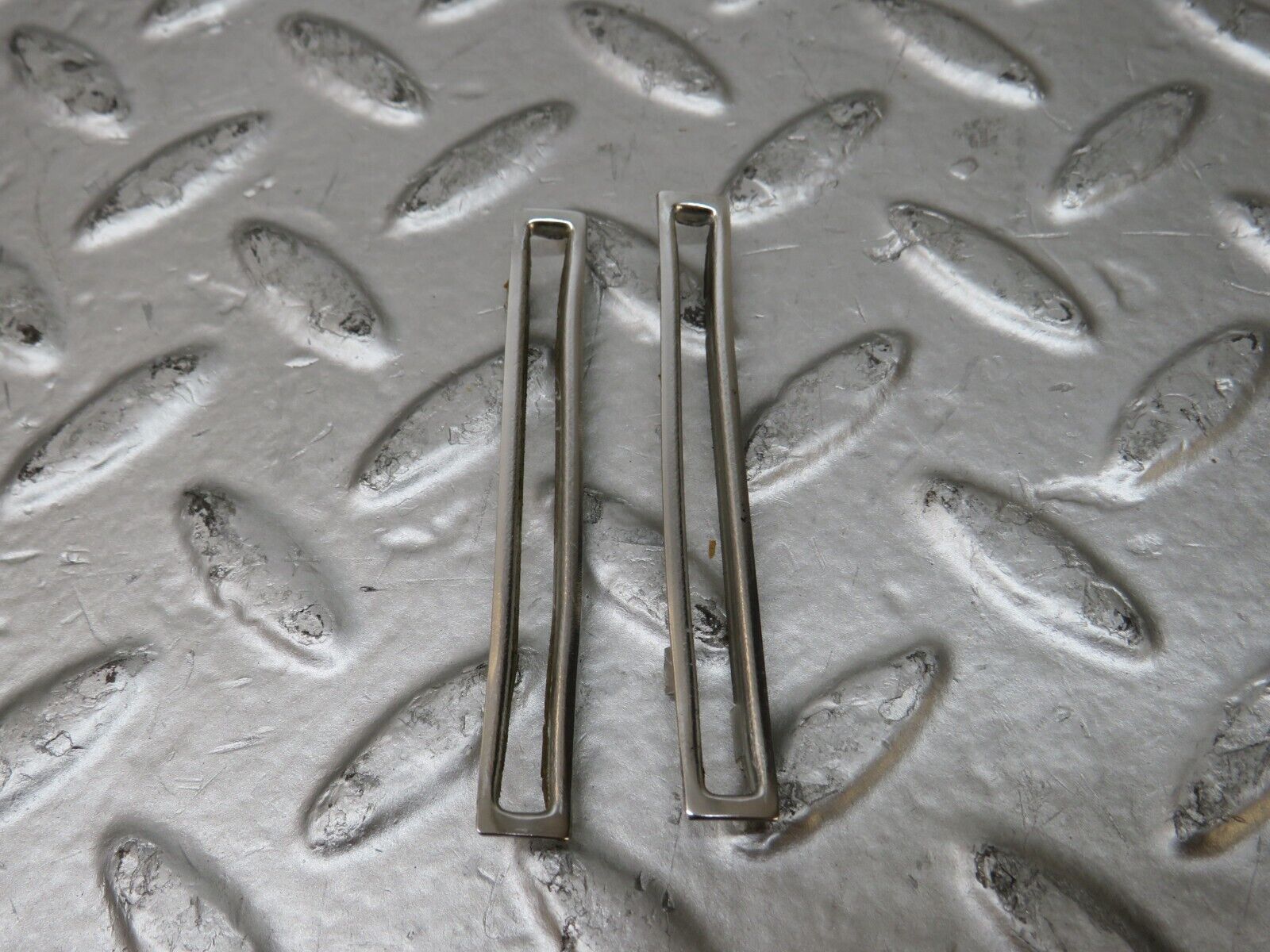 26180 Mercedes-Benz W116 450SE Dashboard Chrome Trim Pair