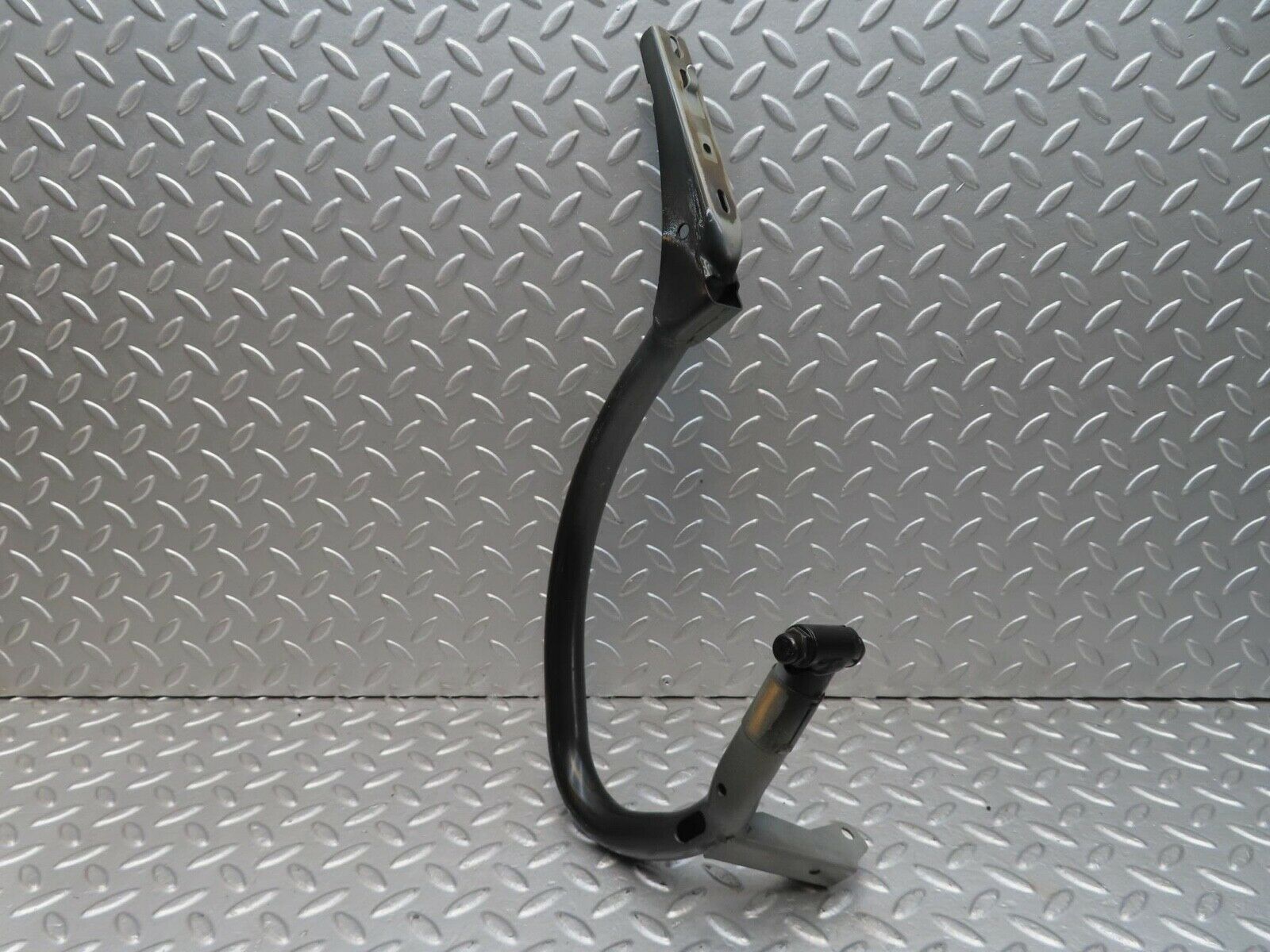 15076 Mercedes-Benz W140 S320 Trunk Lid Hinge Left Side